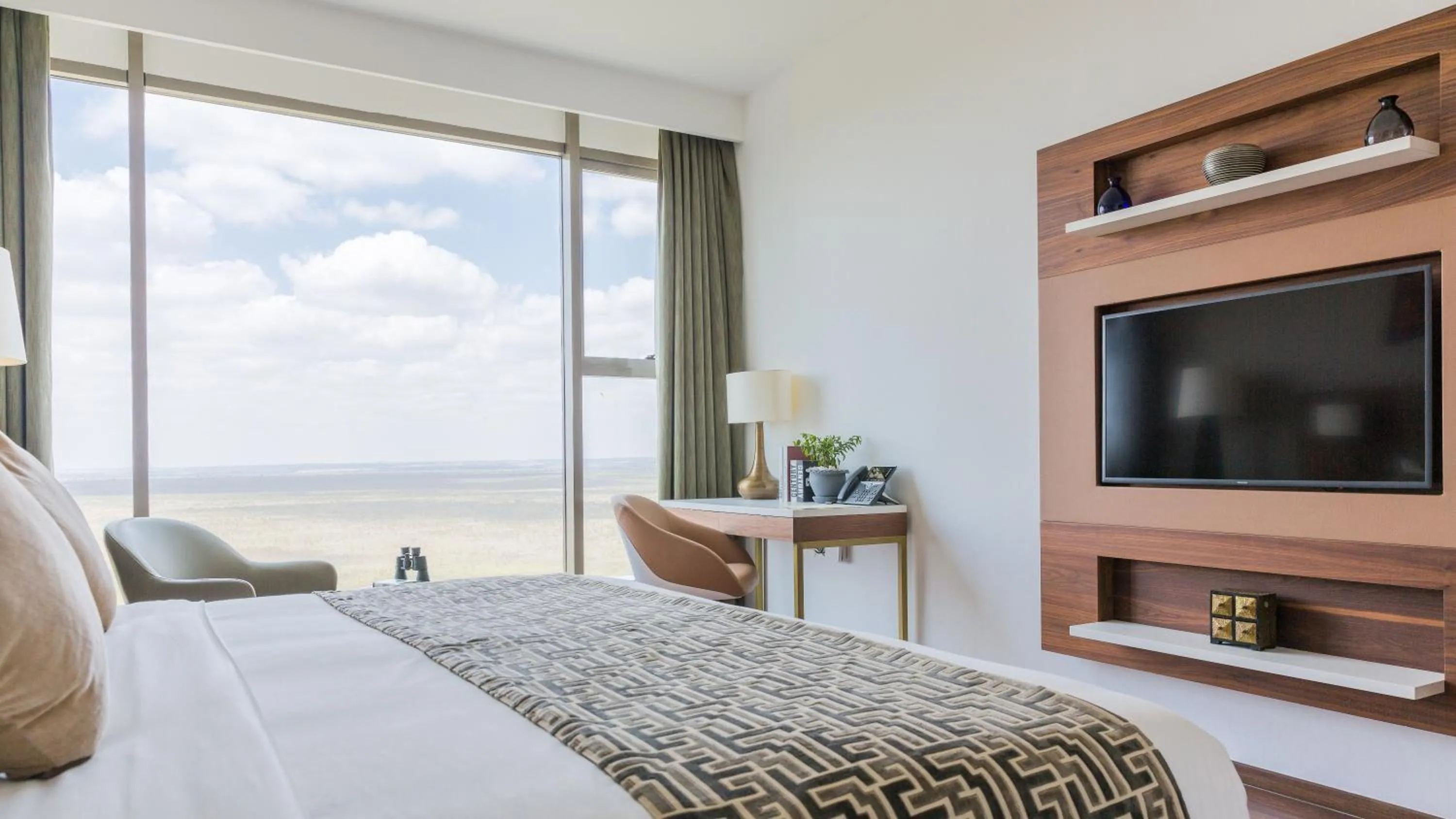 Photo of the whole room, Bed in Emara Ole-Sereni