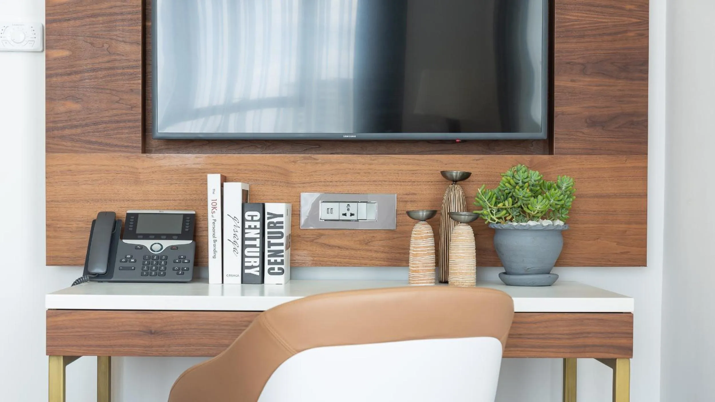 hair dresser in Emara Ole-Sereni