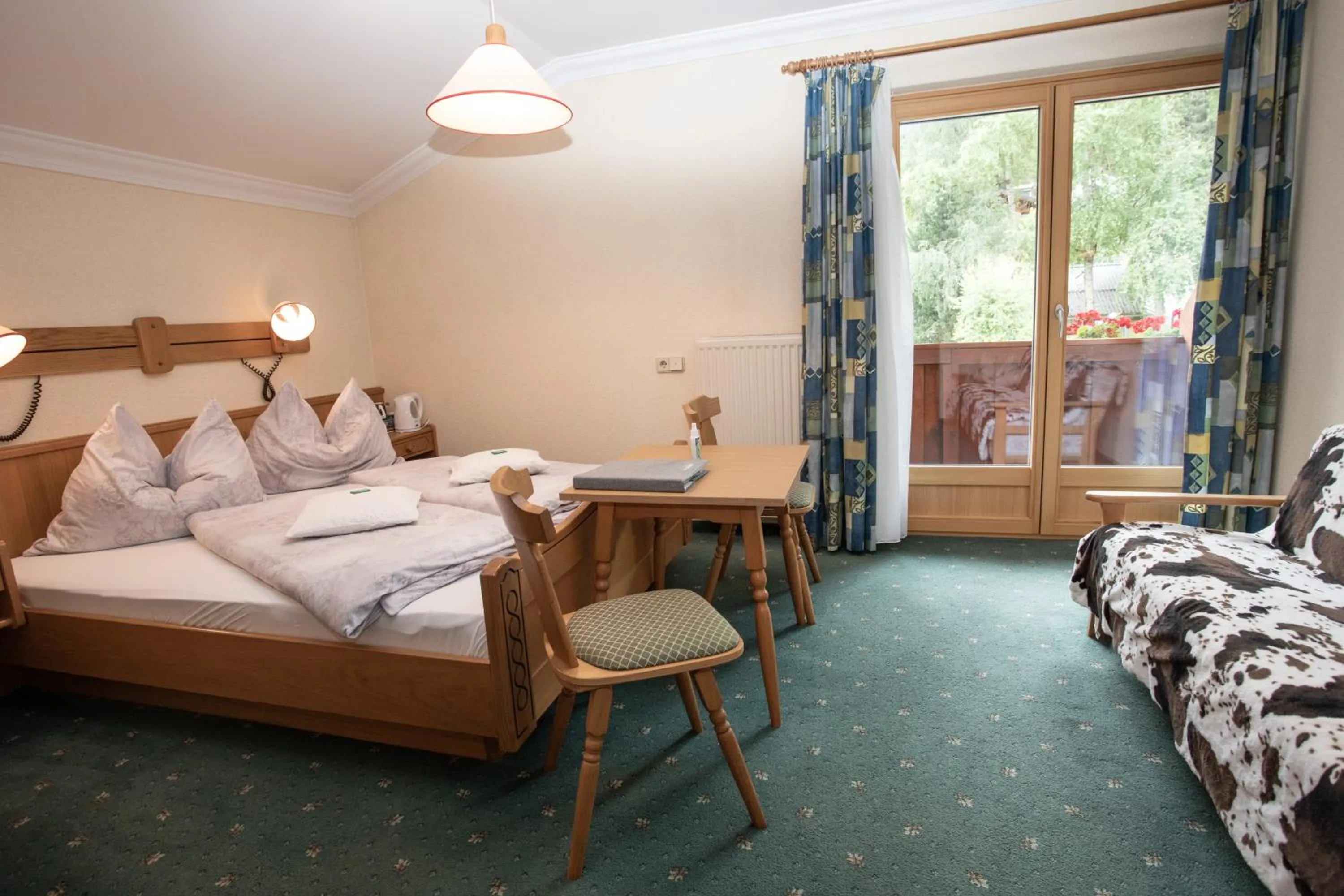 Photo of the whole room, Bed in Rosspointnerhof