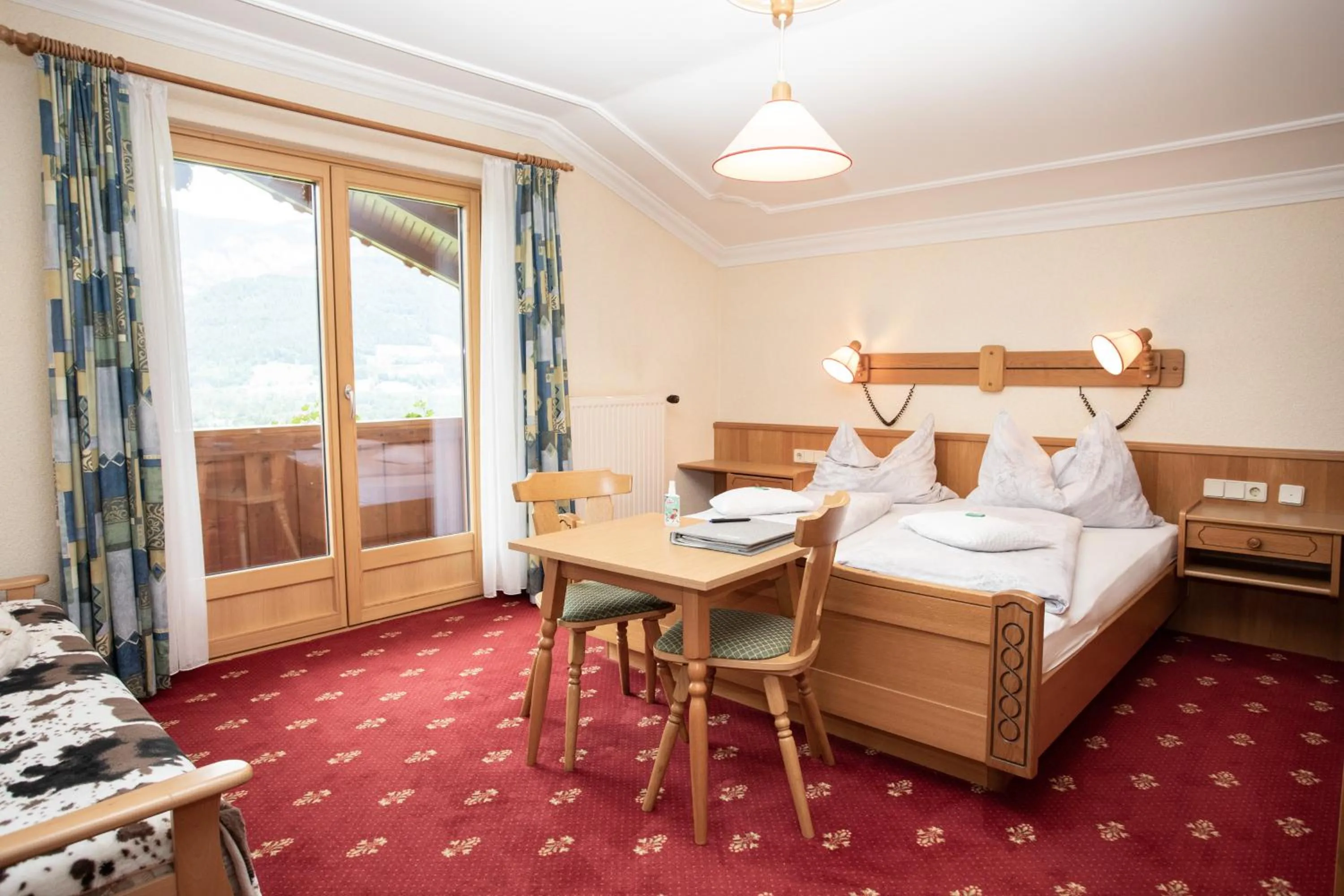 Photo of the whole room, Bed in Rosspointnerhof