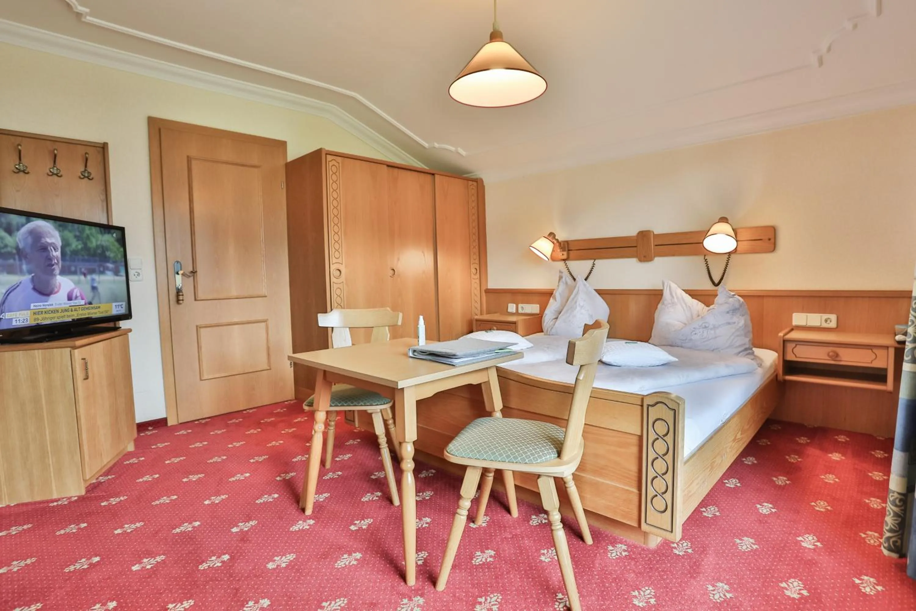 Photo of the whole room in Rosspointnerhof