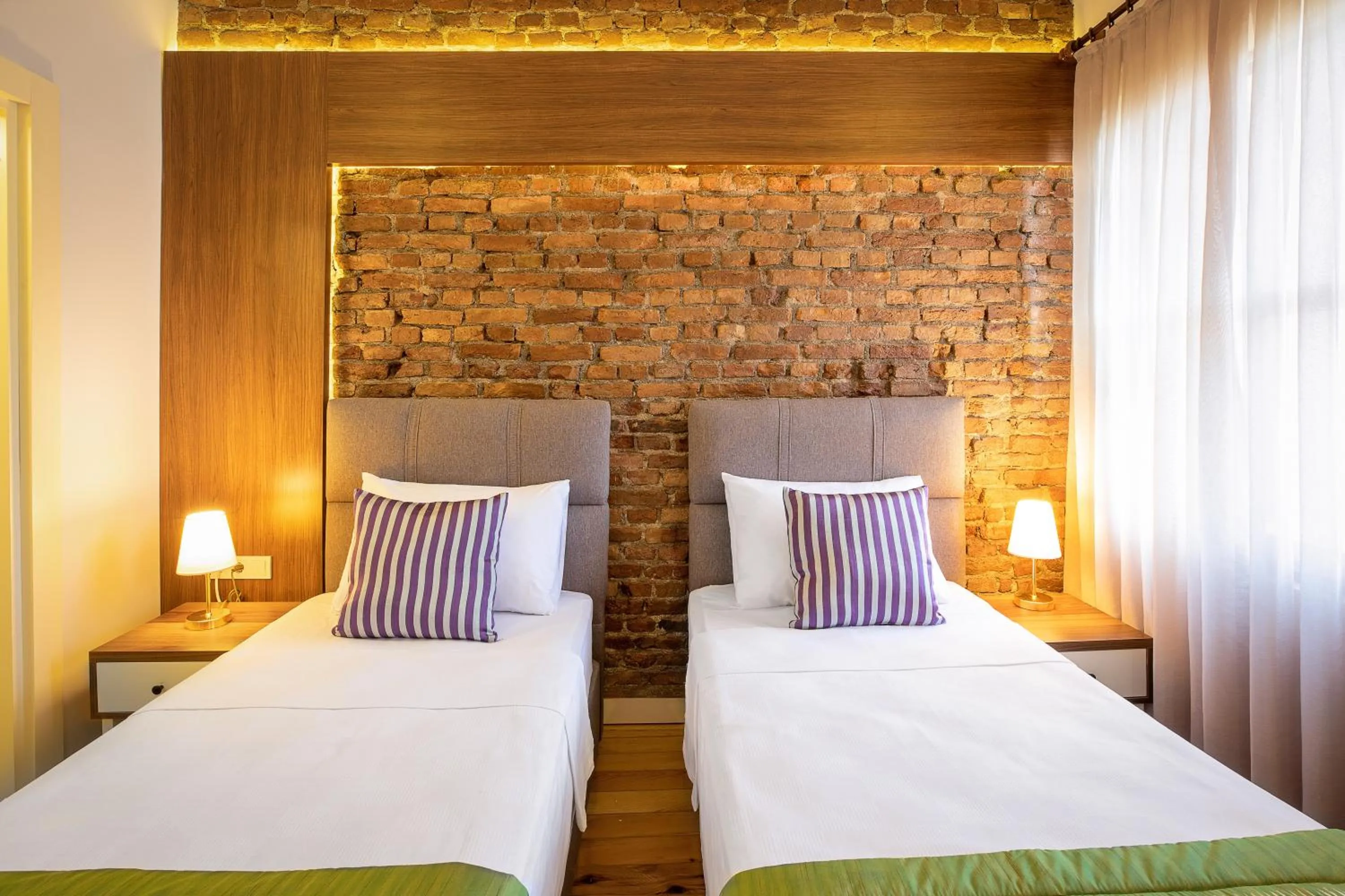 Photo of the whole room, Bed in Mono Hotel