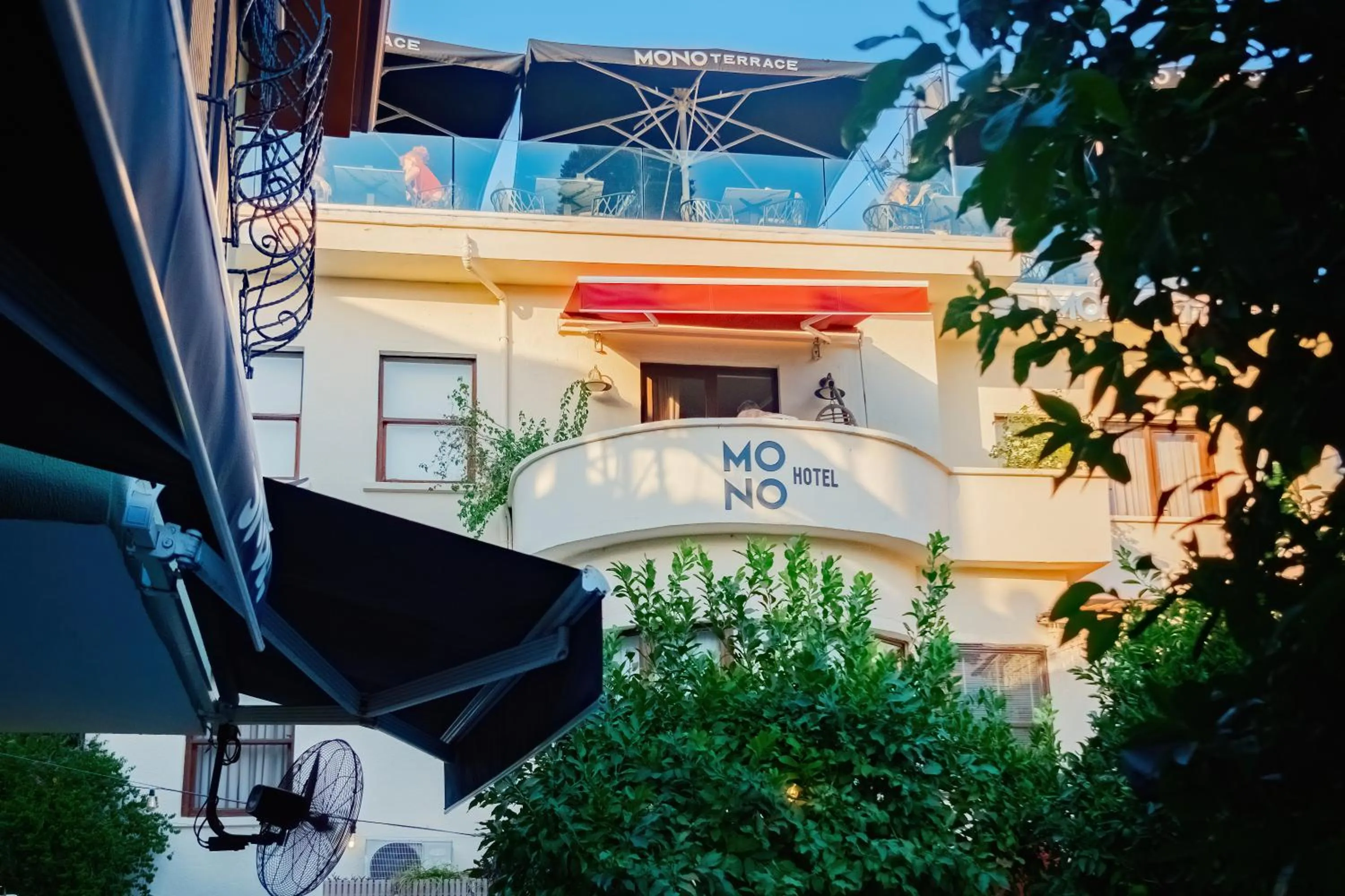 Property building in Mono Hotel