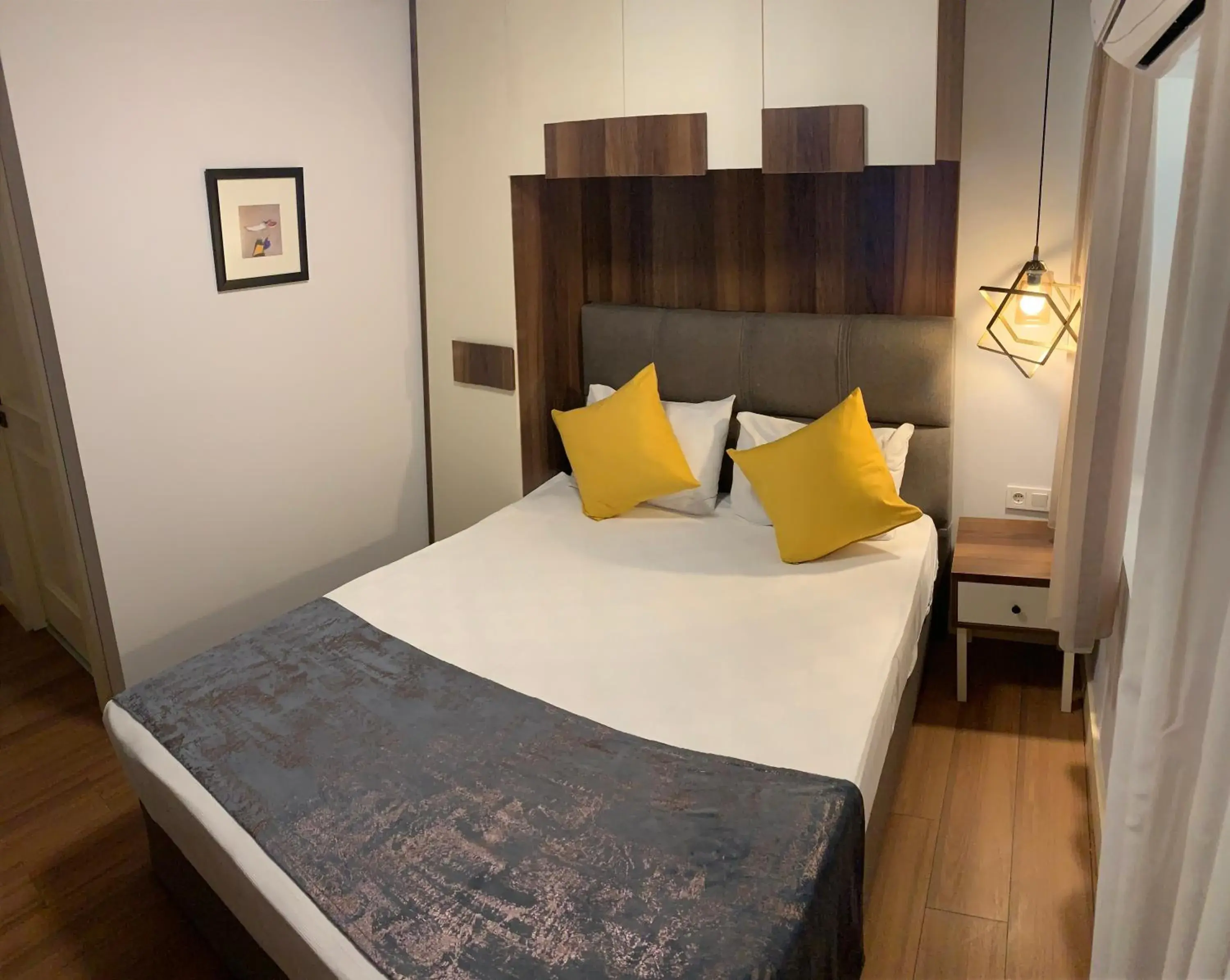 Bed in Mono Hotel Bed in Mono Hotel