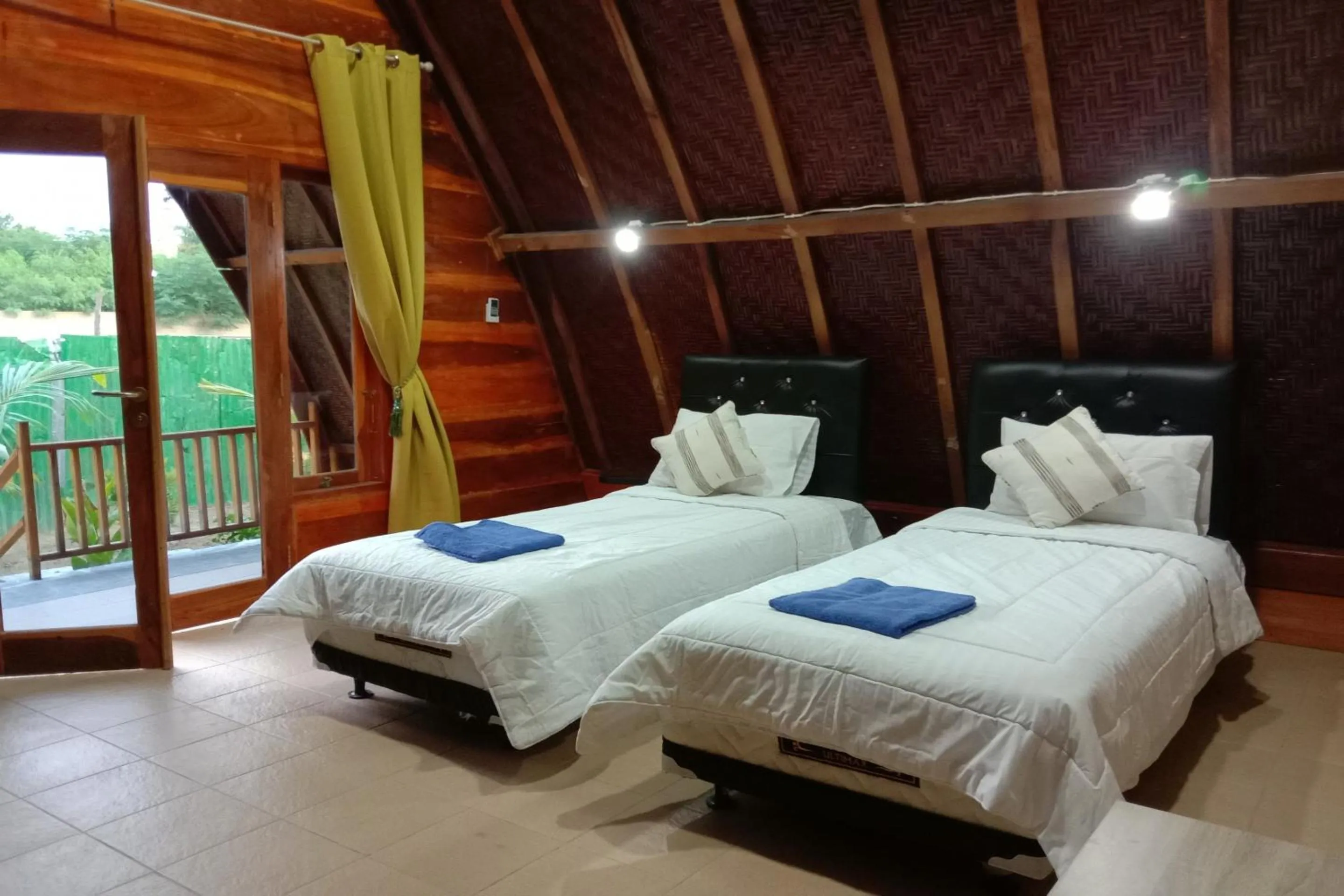 Bedroom in Villa Alam Flores Komodo Labuan Bajo Mitra RedDoorz