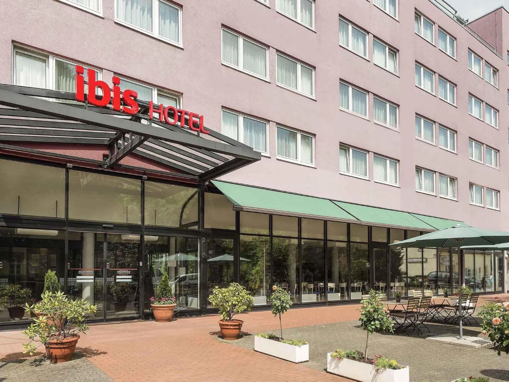 Property building in ibis Berlin City Nord