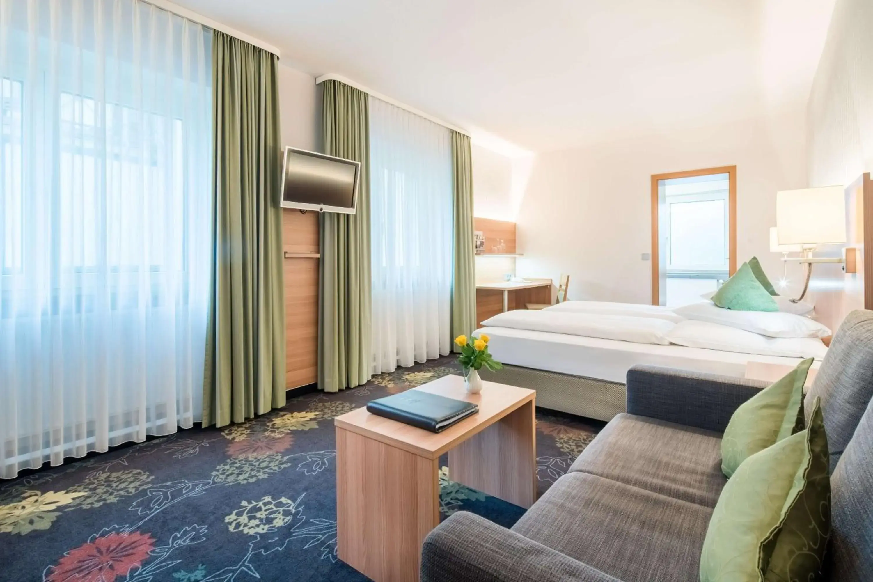 Bedroom, Bed in Best Western Blankenburg Hotel Bedroom, Bed in Best Western Blankenburg Hotel