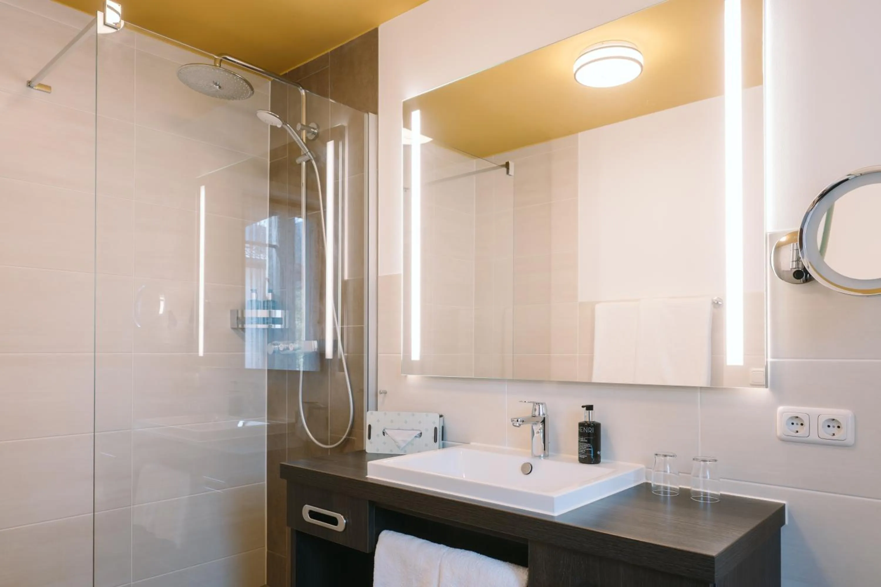 Bathroom in HENRI Country House Garmisch-Partenkirchen