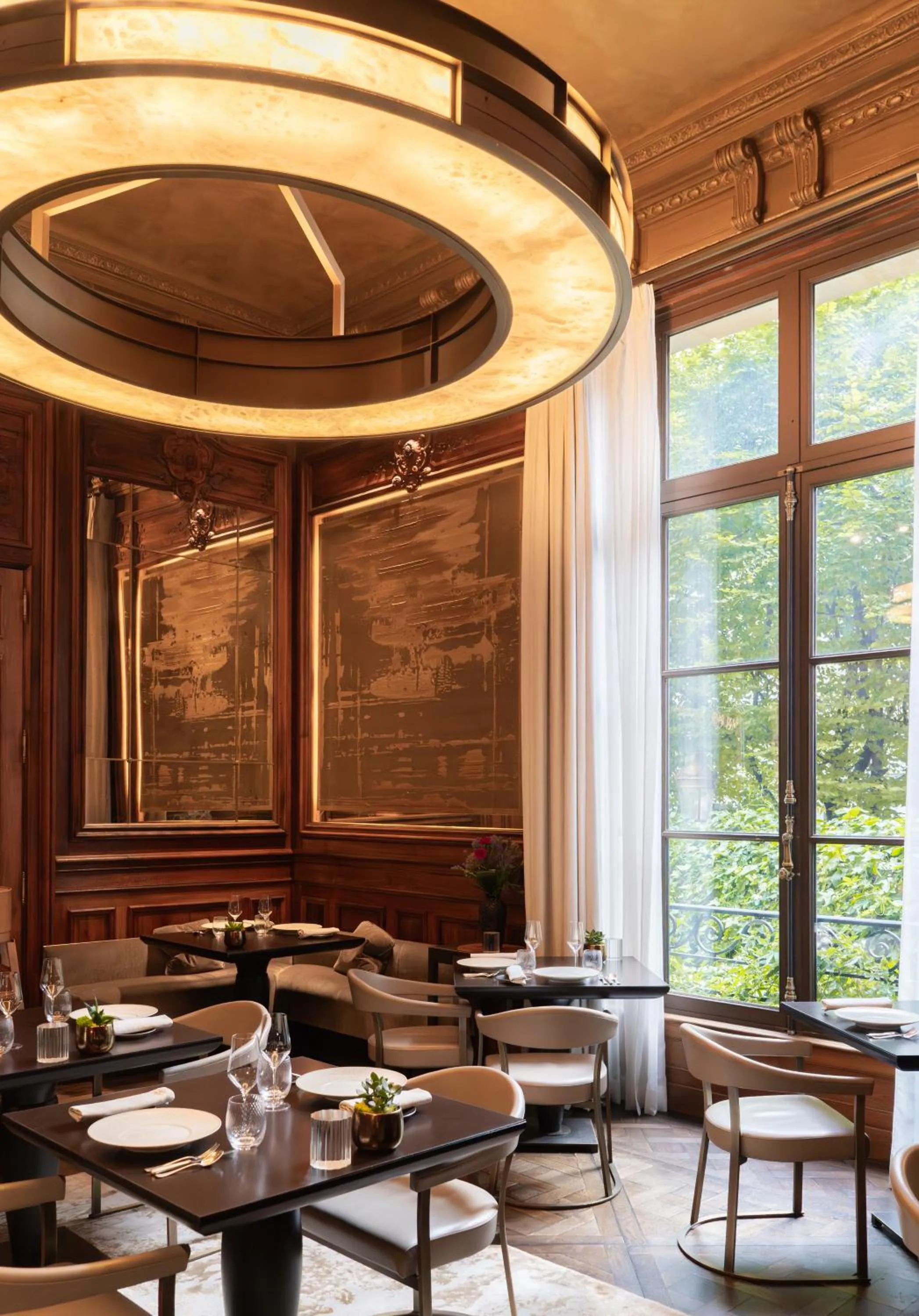 Restaurant/places to eat in Maison Villeroy