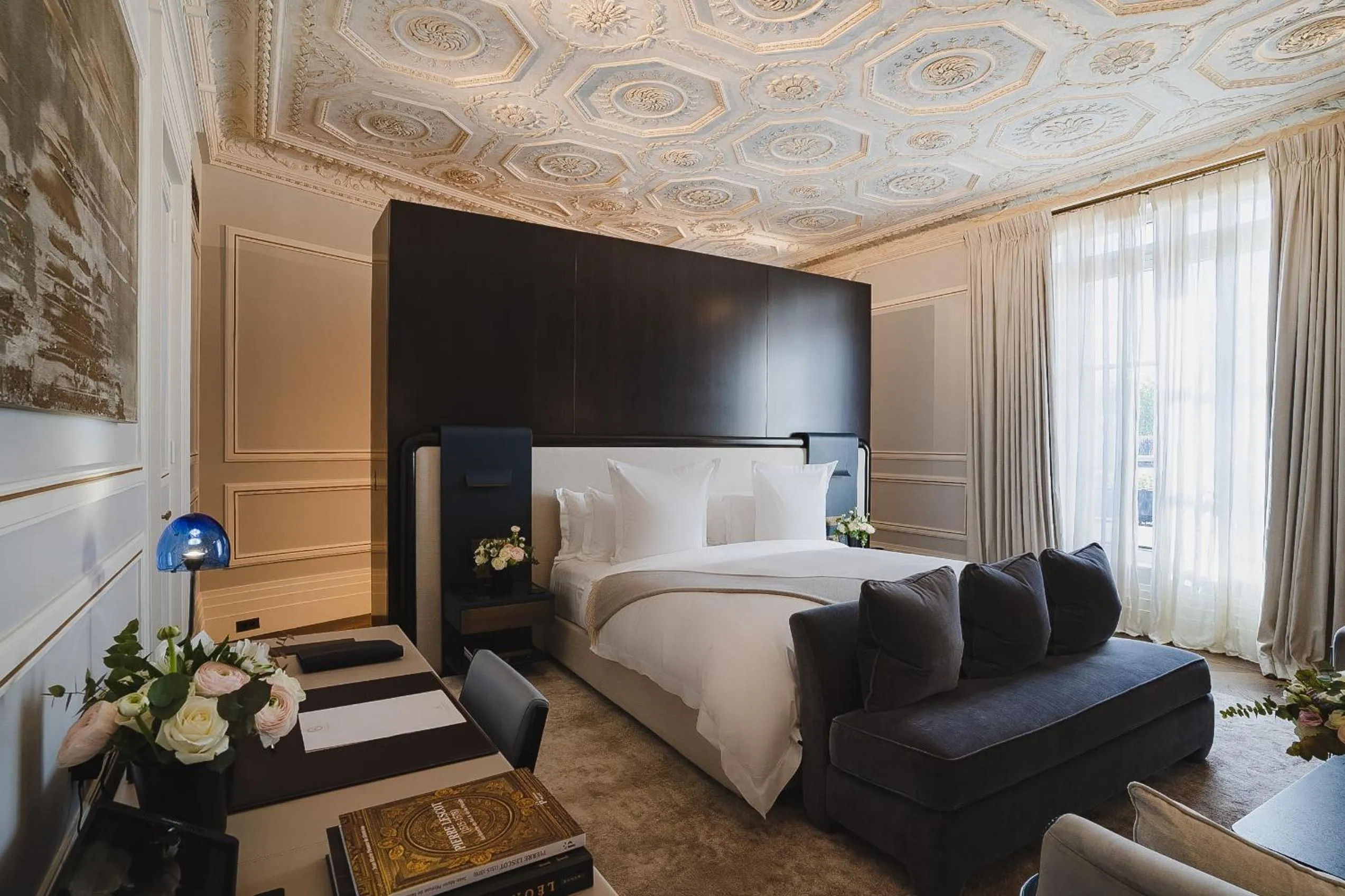 Bedroom, Bed in Maison Villeroy