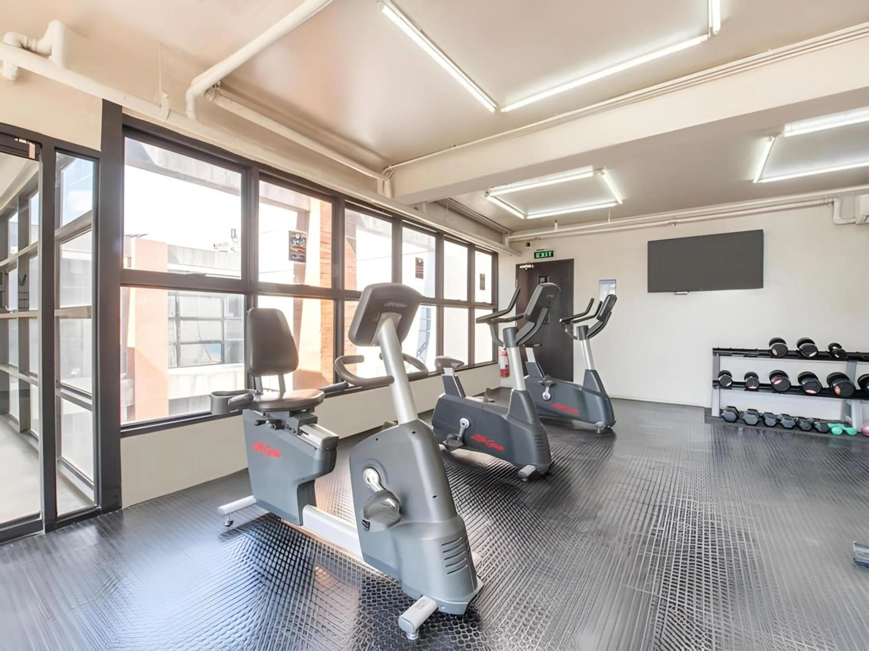 Fitness centre/facilities in OYO 563 Mytown New York