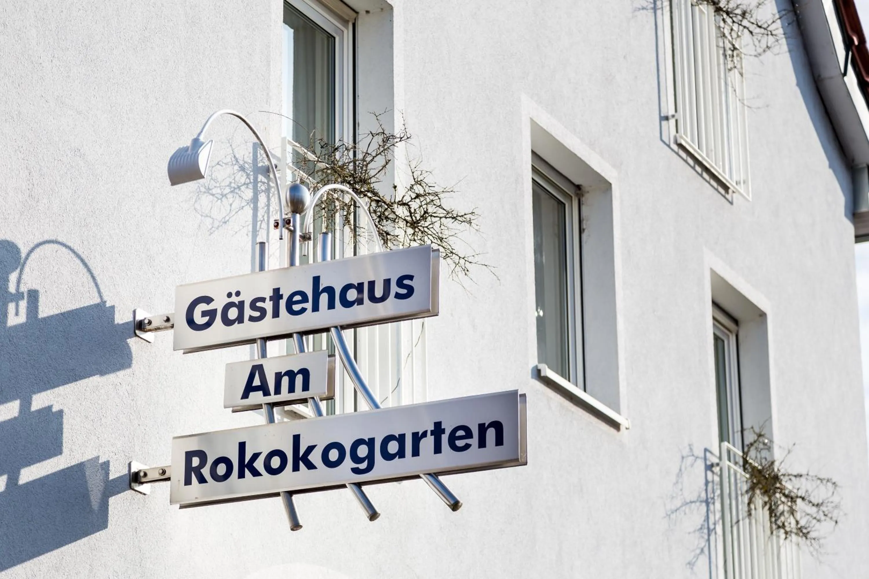Property logo or sign in Hotel am Rokokogarten