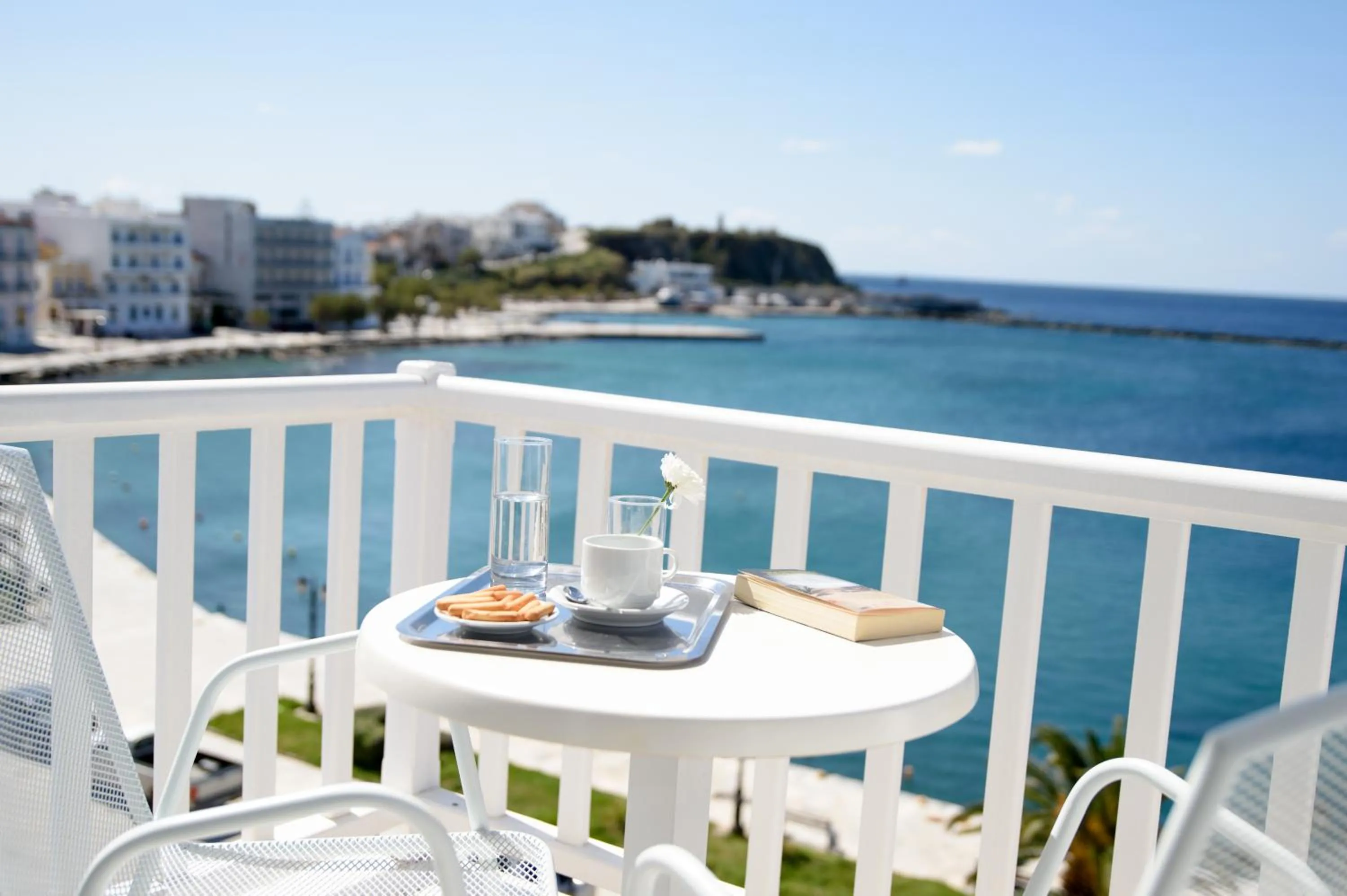 Nama Hotel Tinos