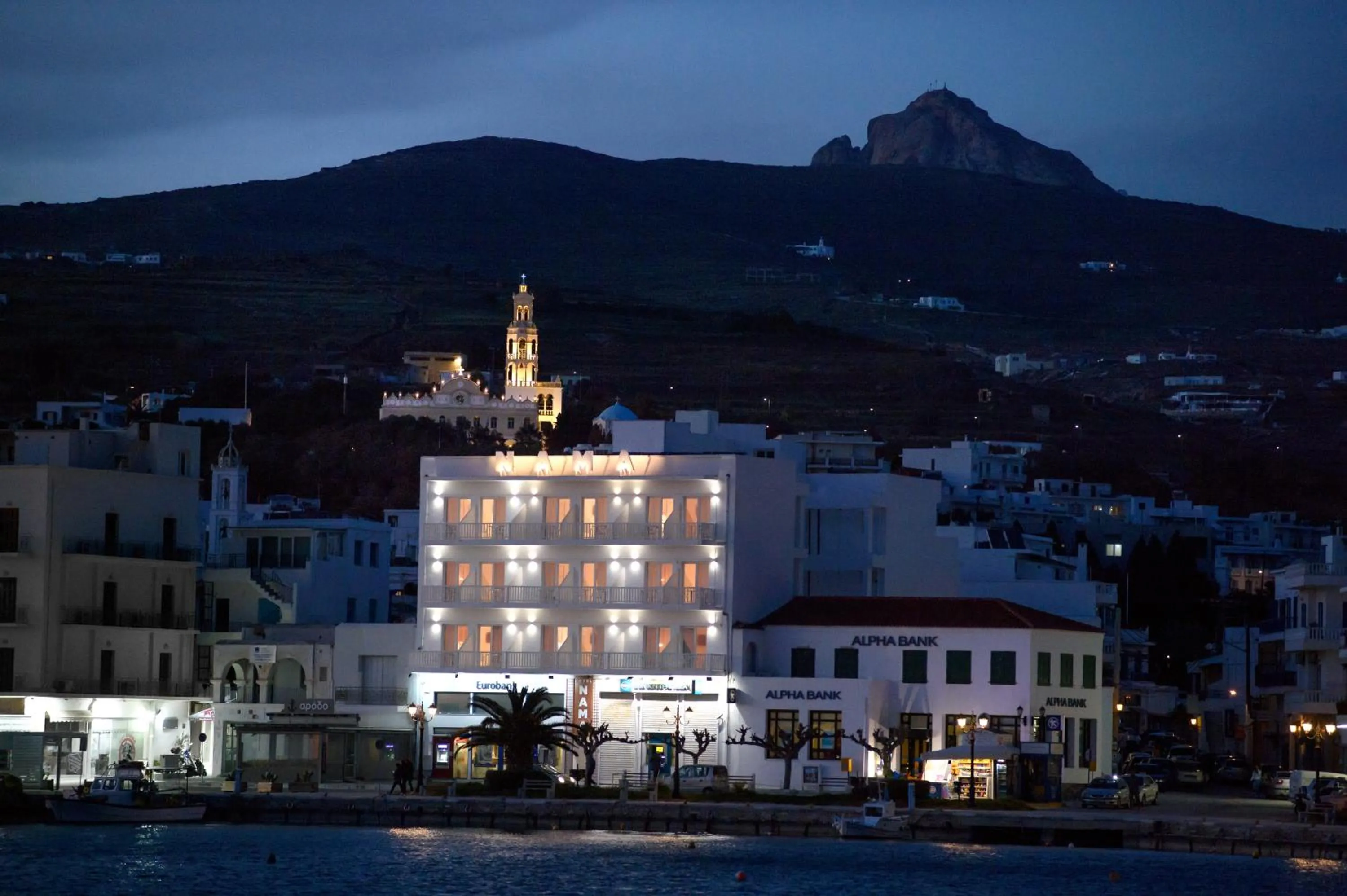 Nama Hotel Tinos
