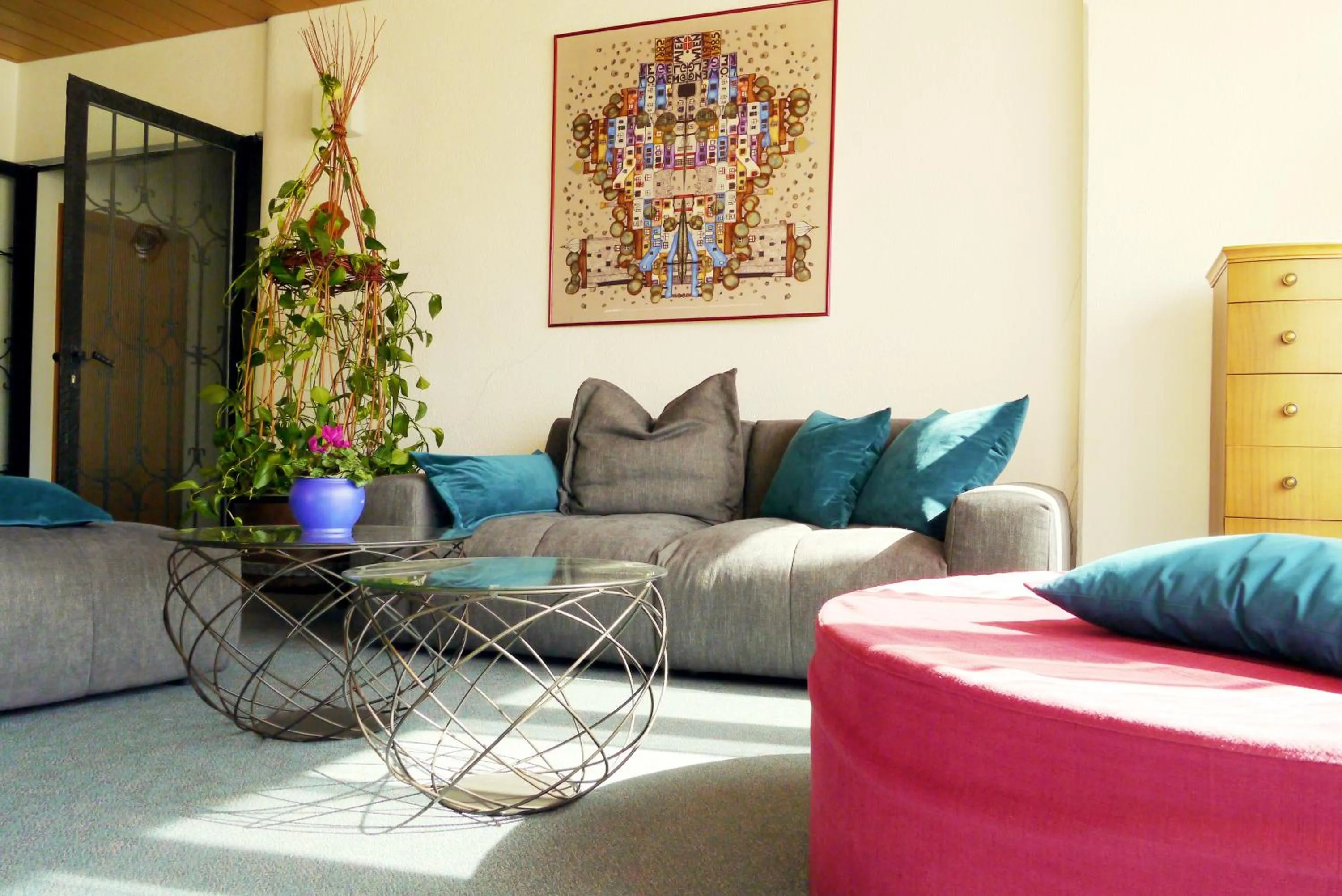 Communal lounge/ TV room in Hotel Grader