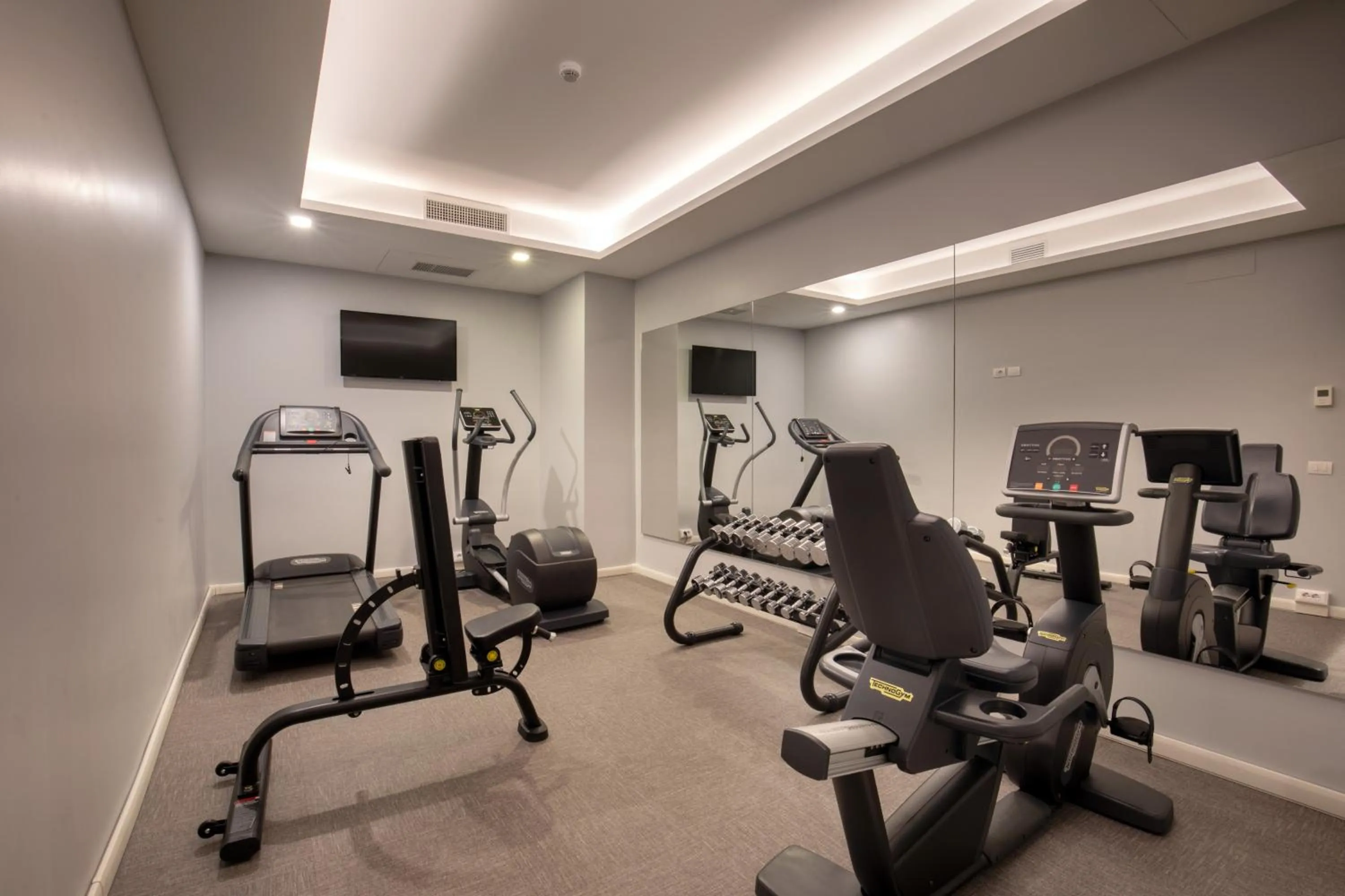 Fitness centre/facilities in Hotel St Martin by OMNIA hotels