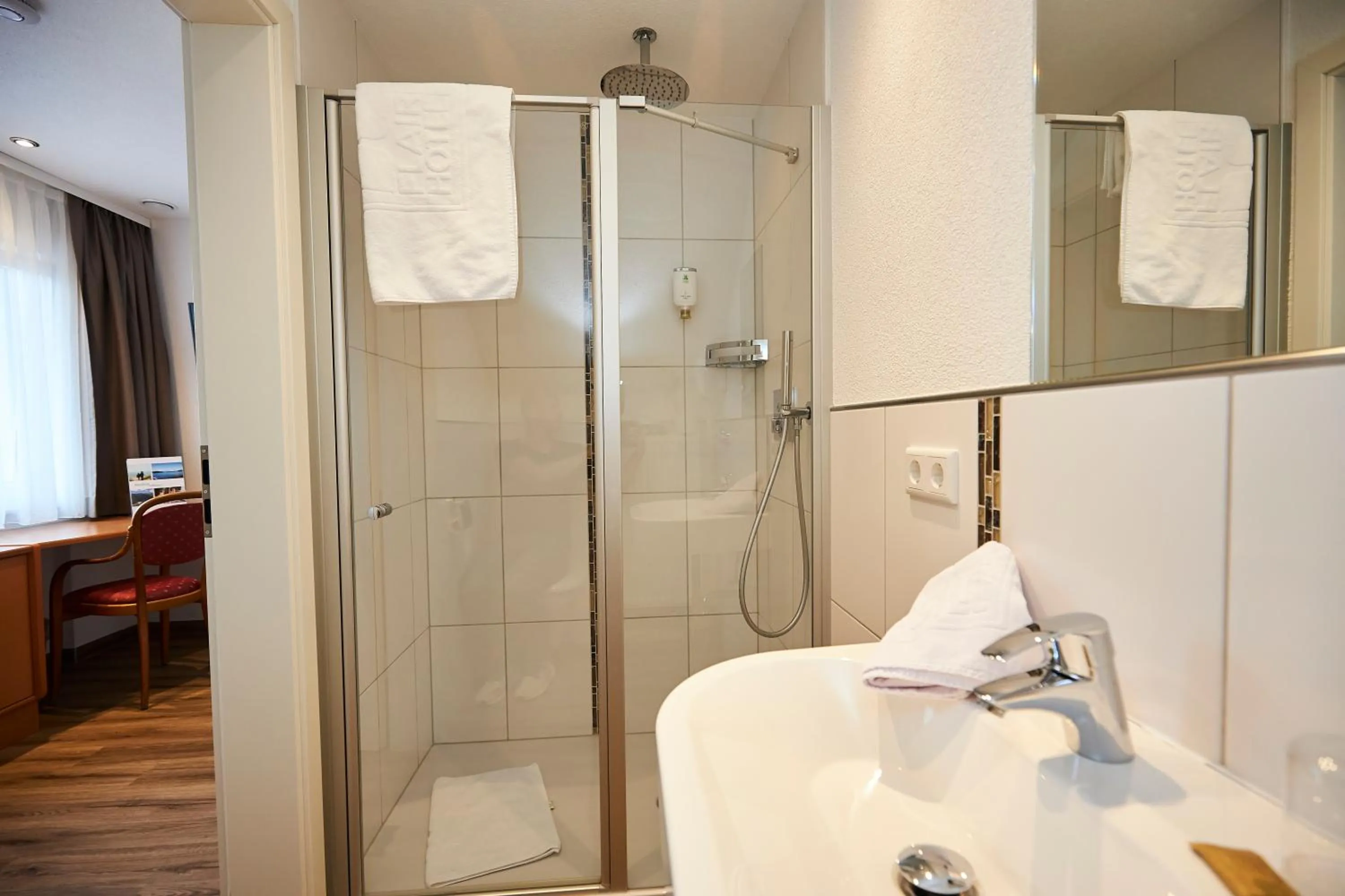 Bathroom in Flair Hotel Grüner Baum