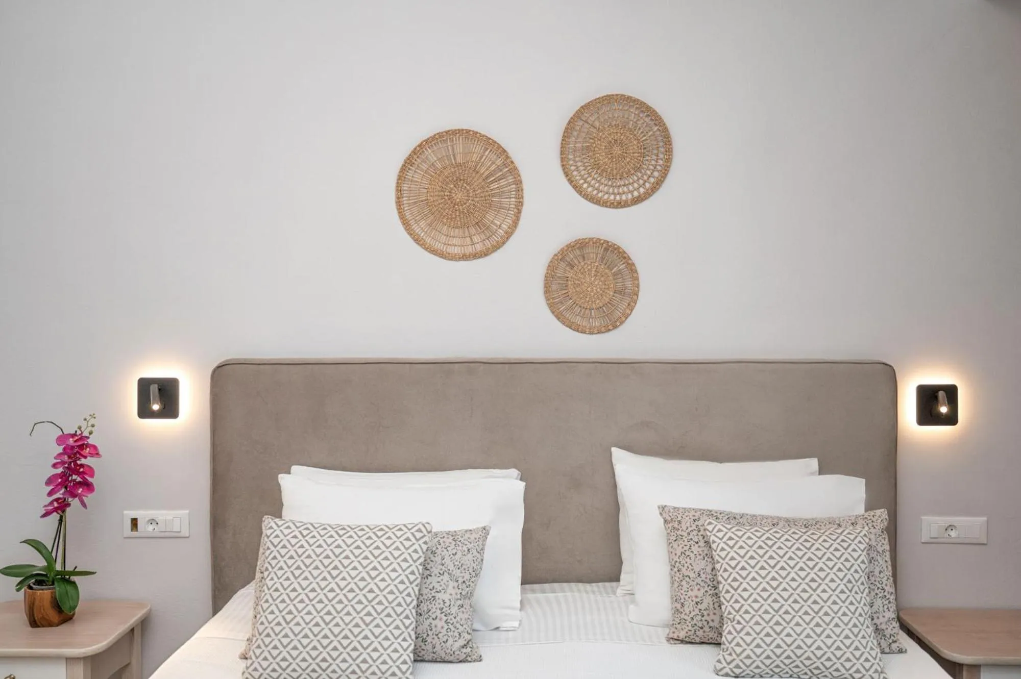 Decorative detail, Bed in KORINA APART HOTEL KAVOS