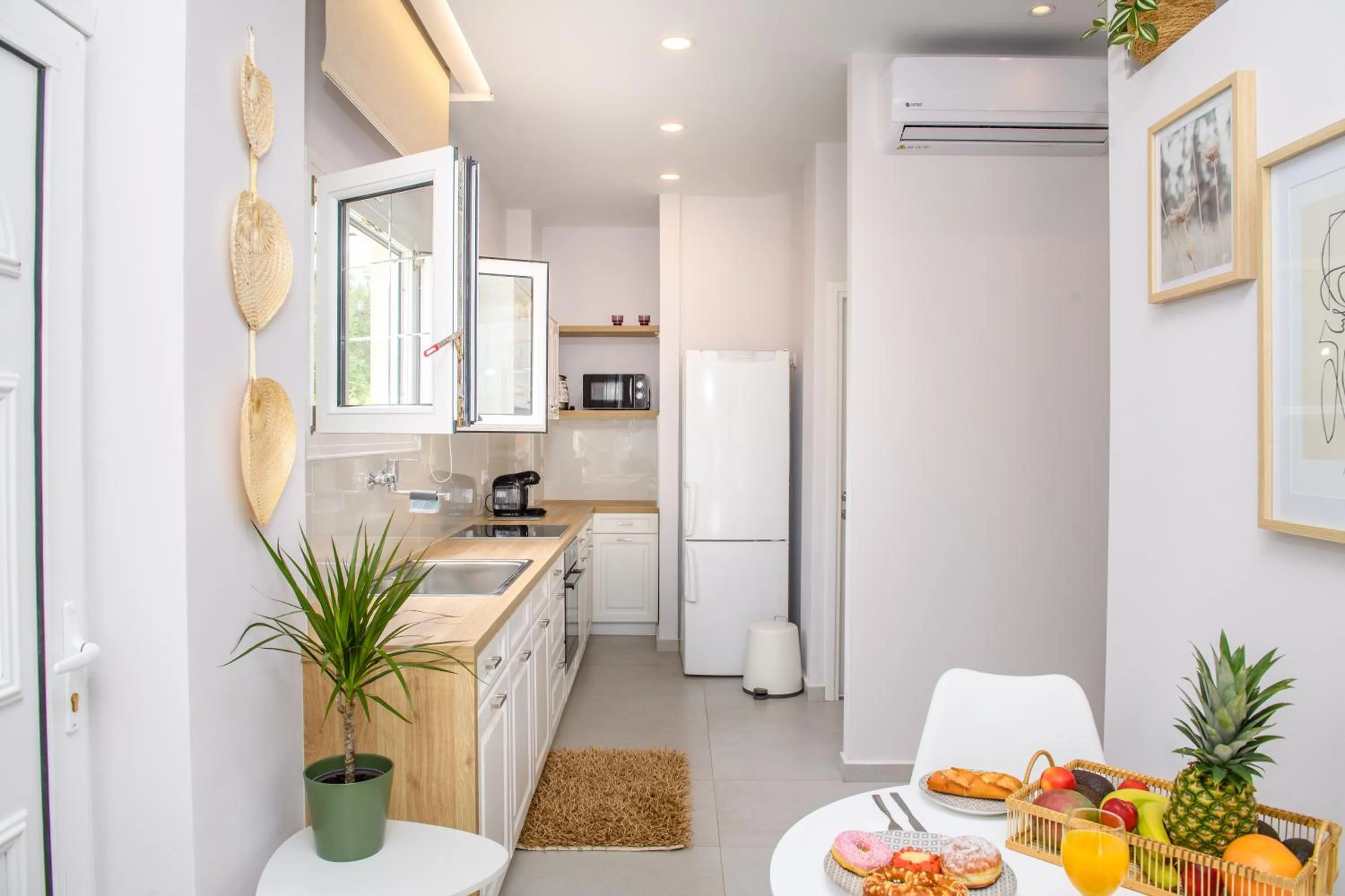 Kitchen or kitchenette in KORINA APART HOTEL KAVOS