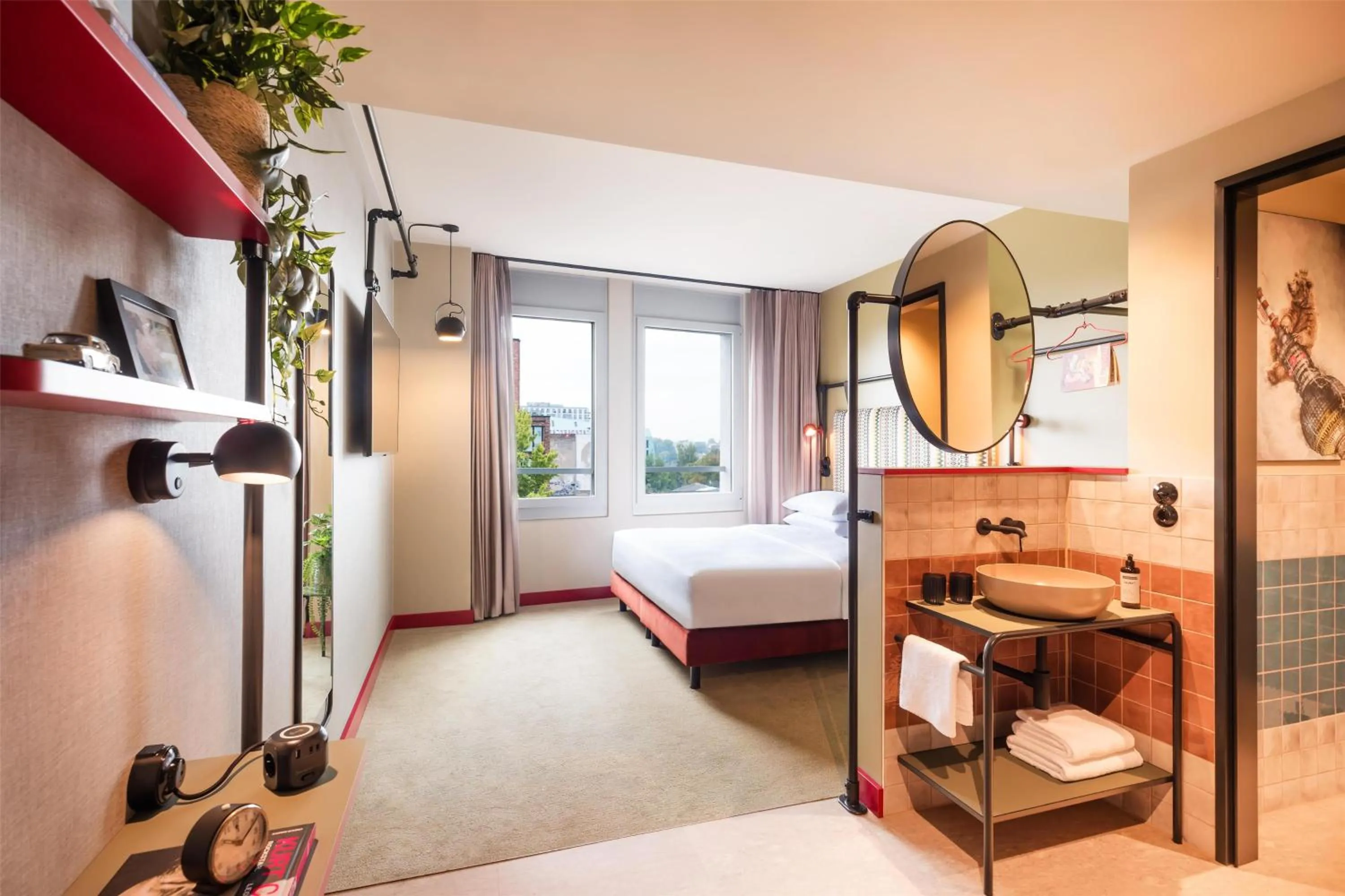 Bathroom, Bed in Me and All Hotel Berlin East Side, by Hyatt - NEW OPENING