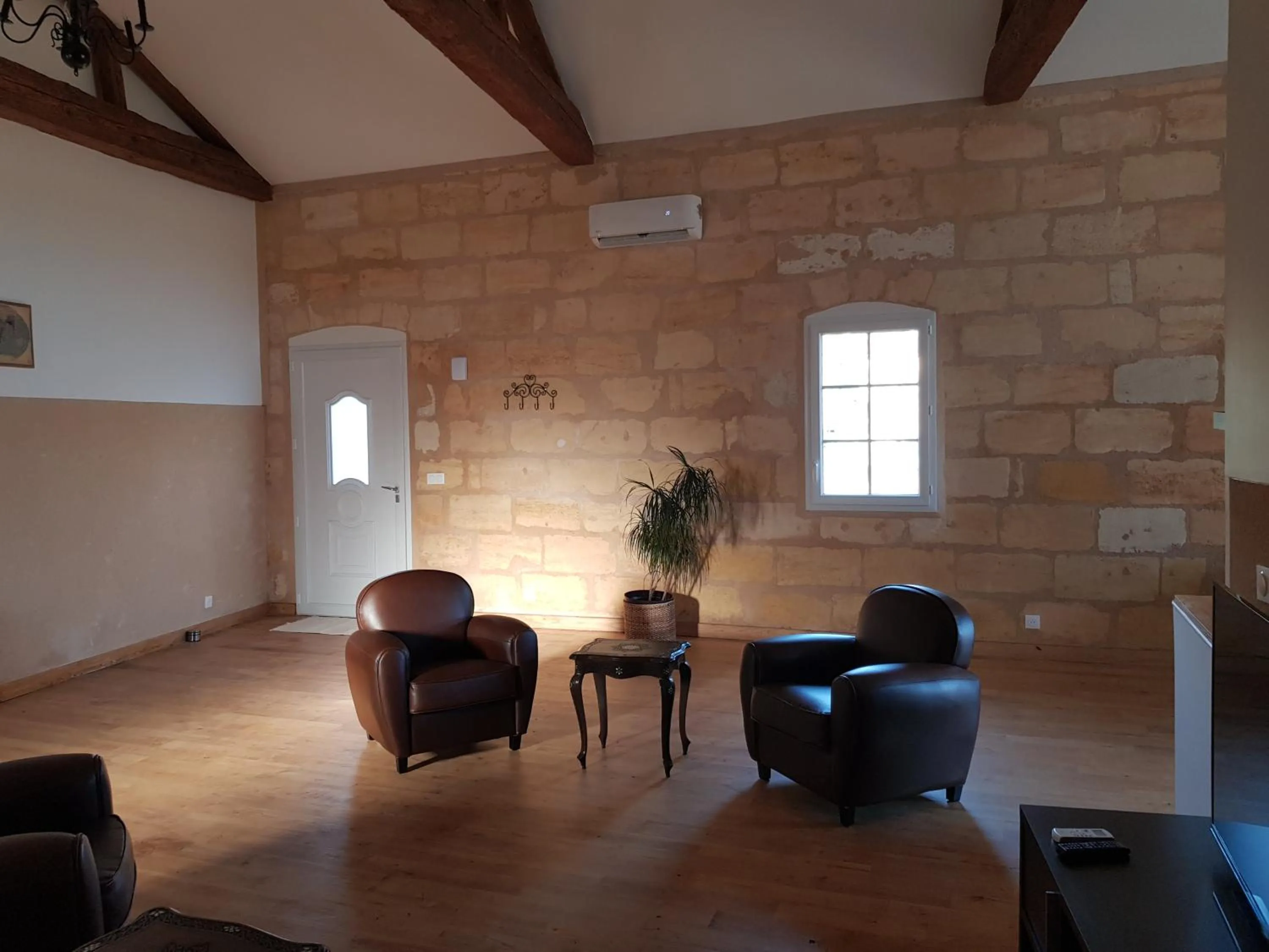 Communal lounge/ TV room in Domaine du chauvet