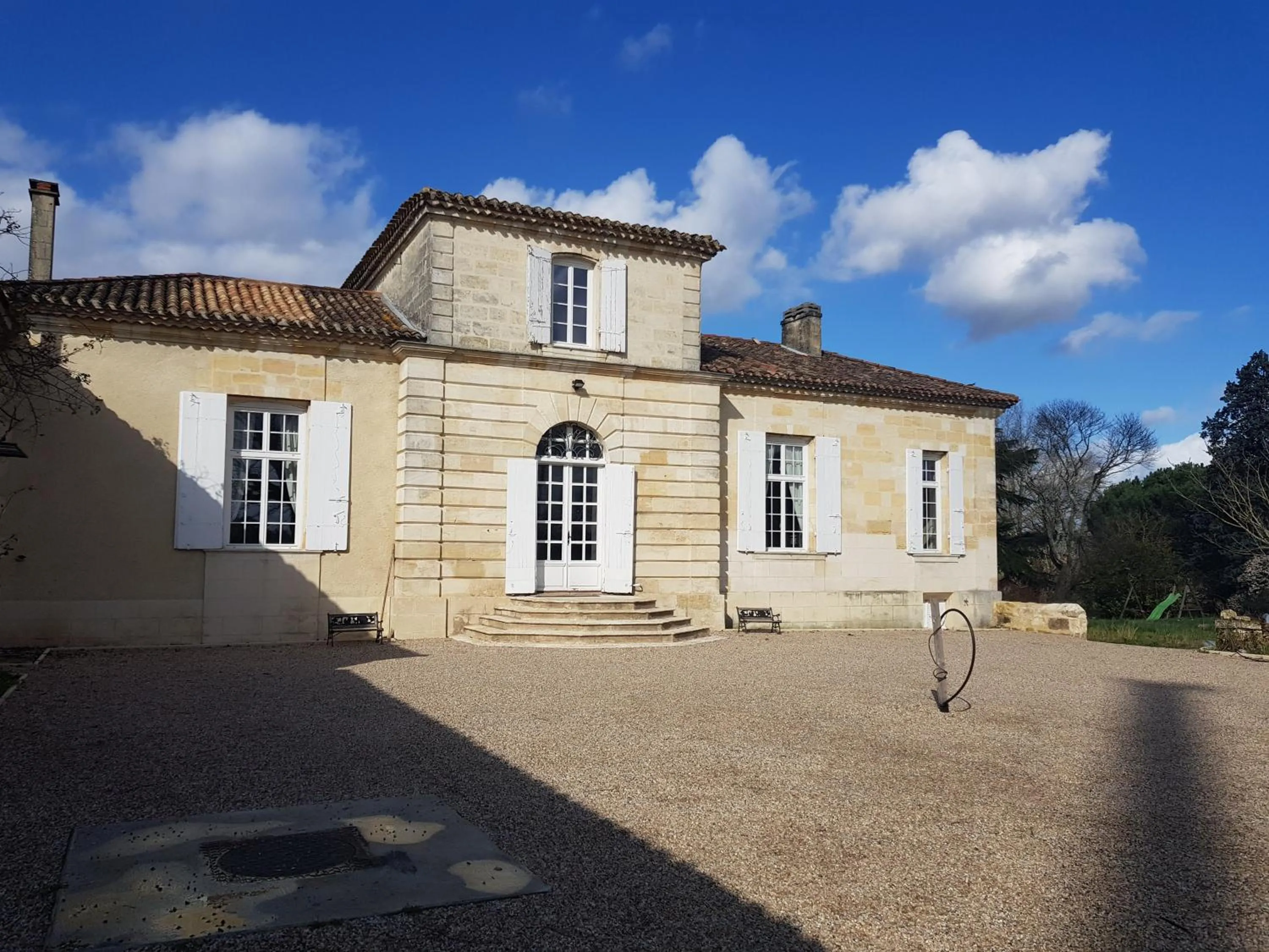 Facade/entrance in Domaine du chauvet