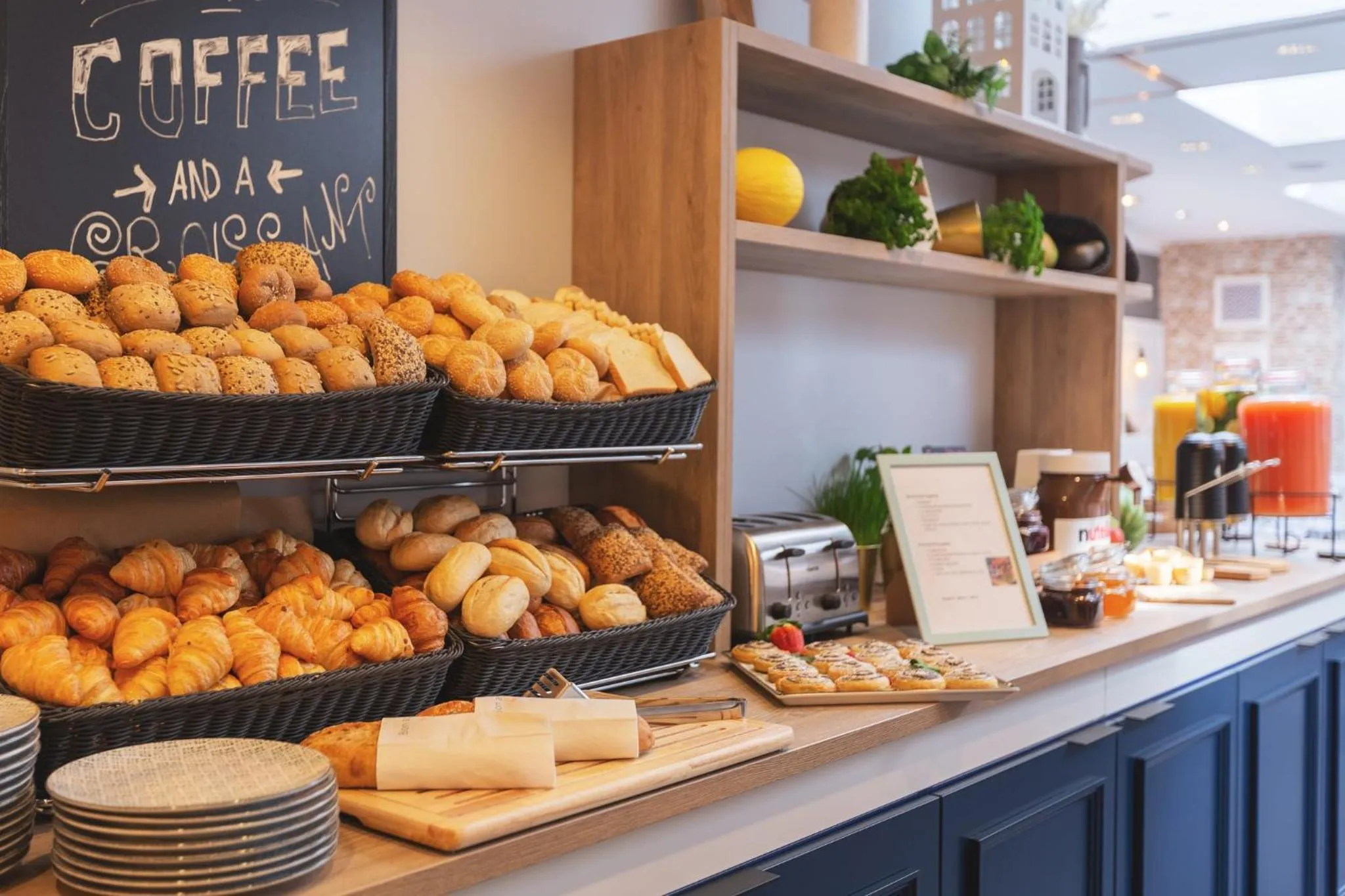 Restaurant/places to eat in Garner Hotel Essen - Messe by IHG