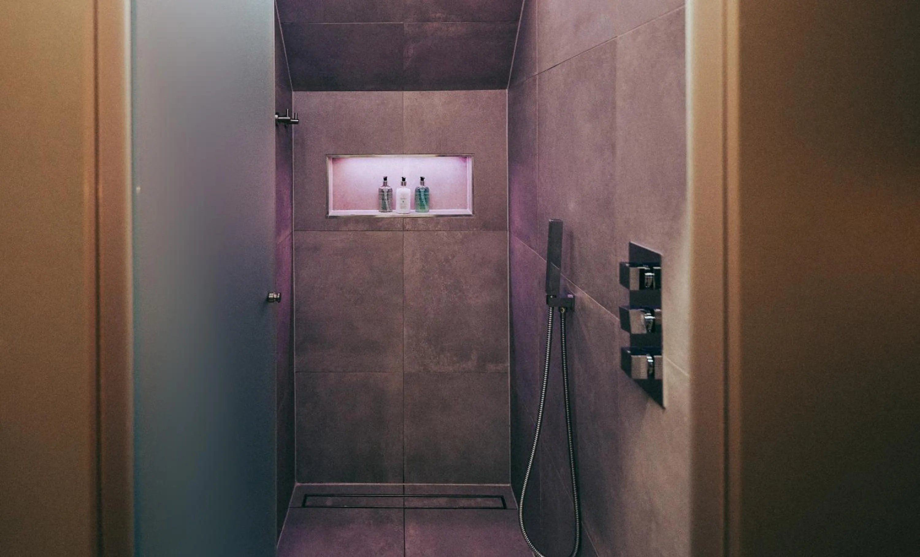 Shower in SeaBeds - Luxury Lookouts with Hot Tubs