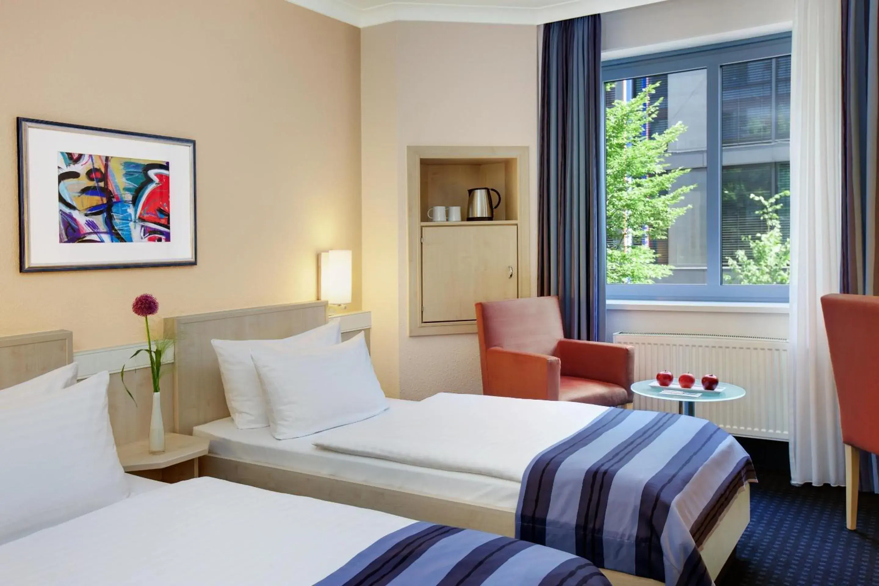 Standard Twin Room in IntercityHotel Nürnberg Standard Twin Room in IntercityHotel Nürnberg