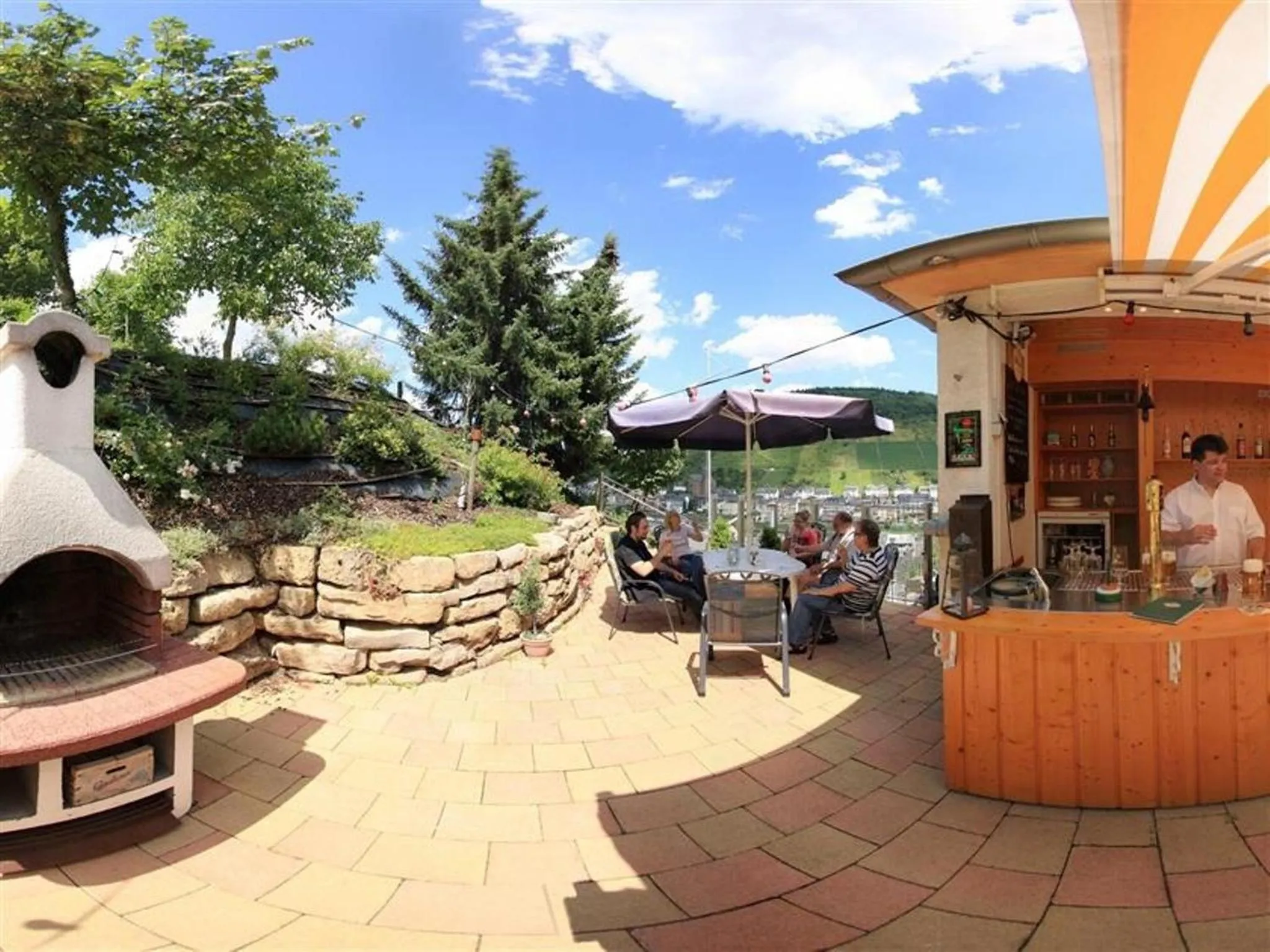 BBQ facilities in Hotel Villa Tummelchen