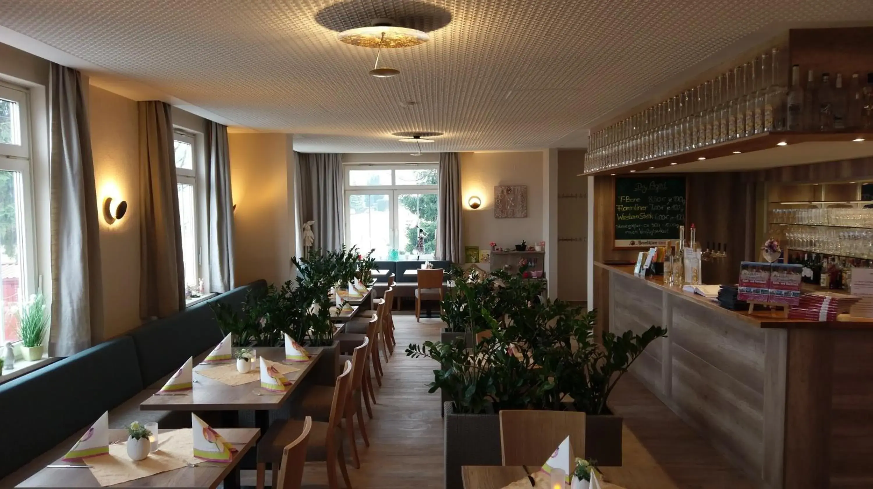 Dining area in Hotel Schöne Aussicht Dining area in Hotel Schöne Aussicht