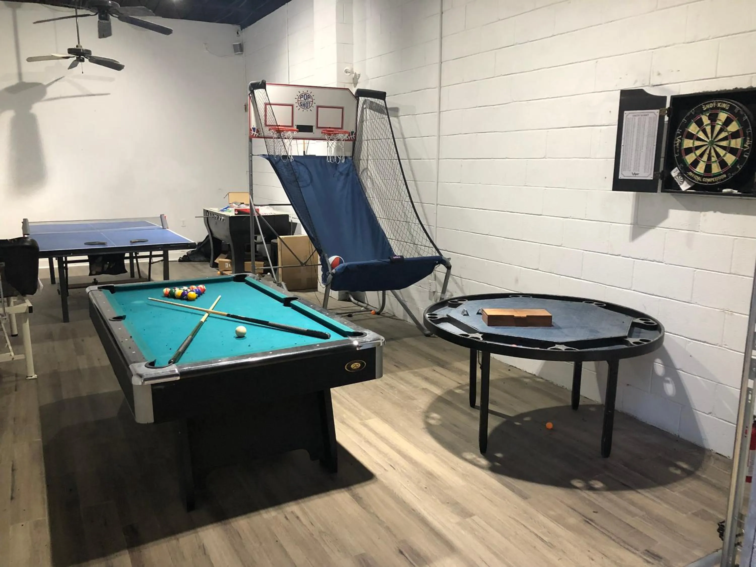 Billiard in 9BR-SLEEPS 19. Amazing Deal!!