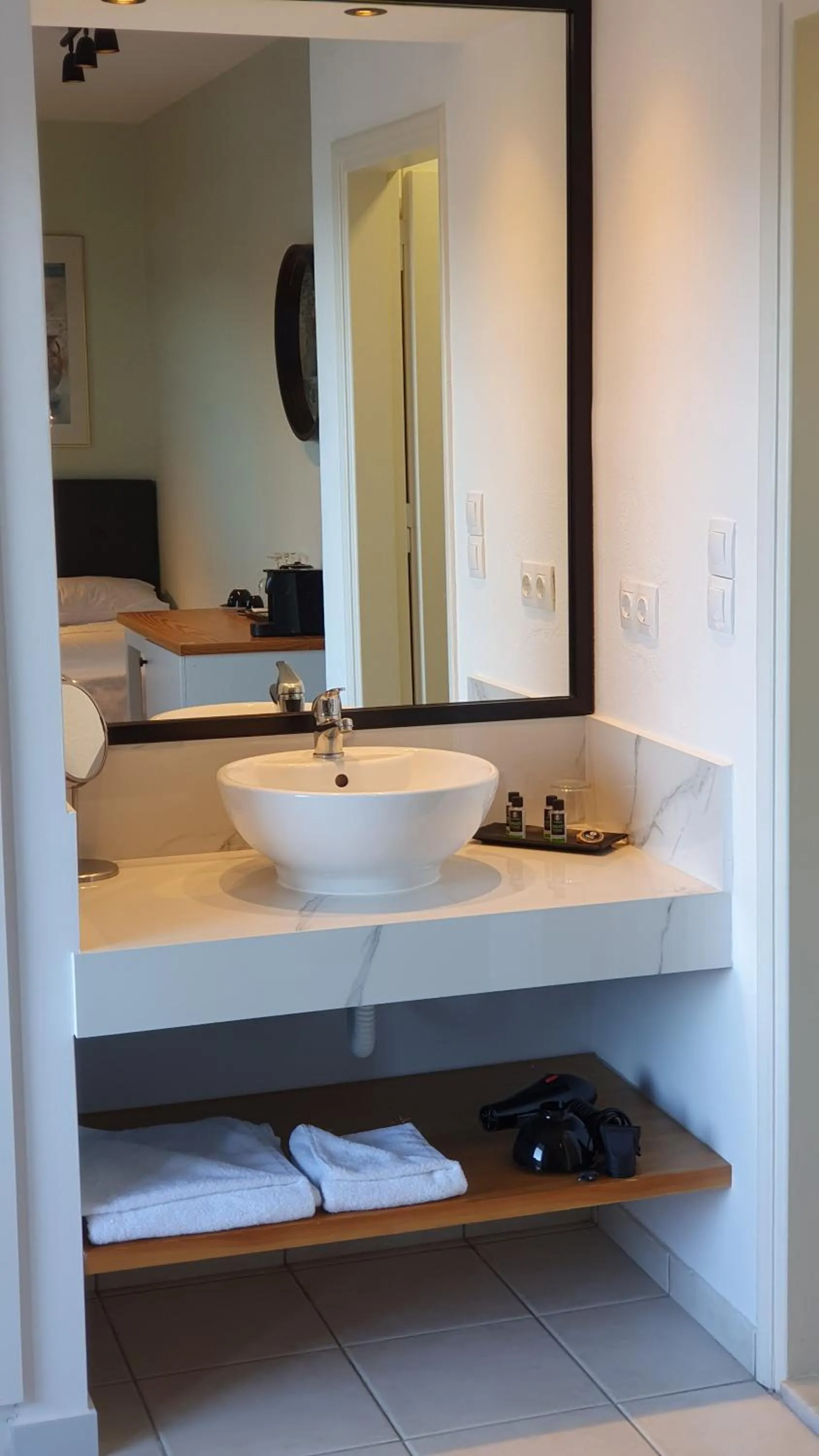 Bathroom in Minois Boutique Hotel