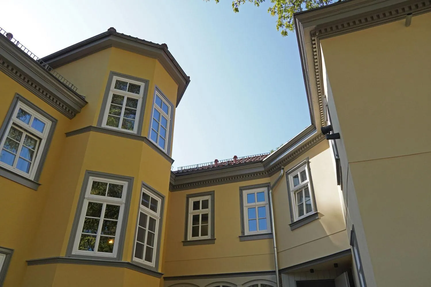 Property building in Gästehaus Nikolai