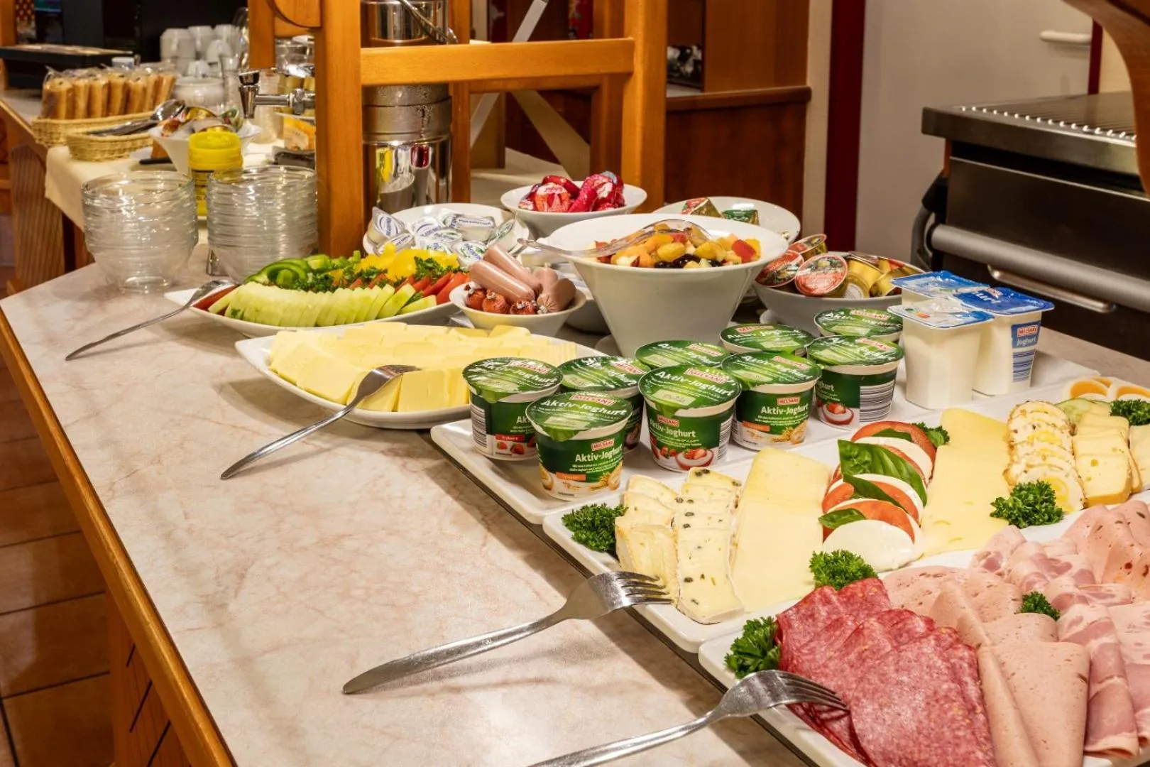 Buffet breakfast in Montana Hotel Senden