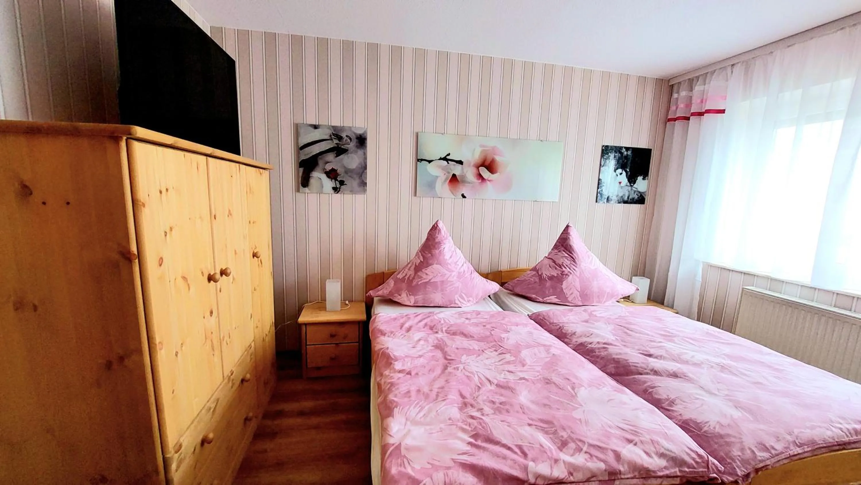 Bed in Pension Haus Germania