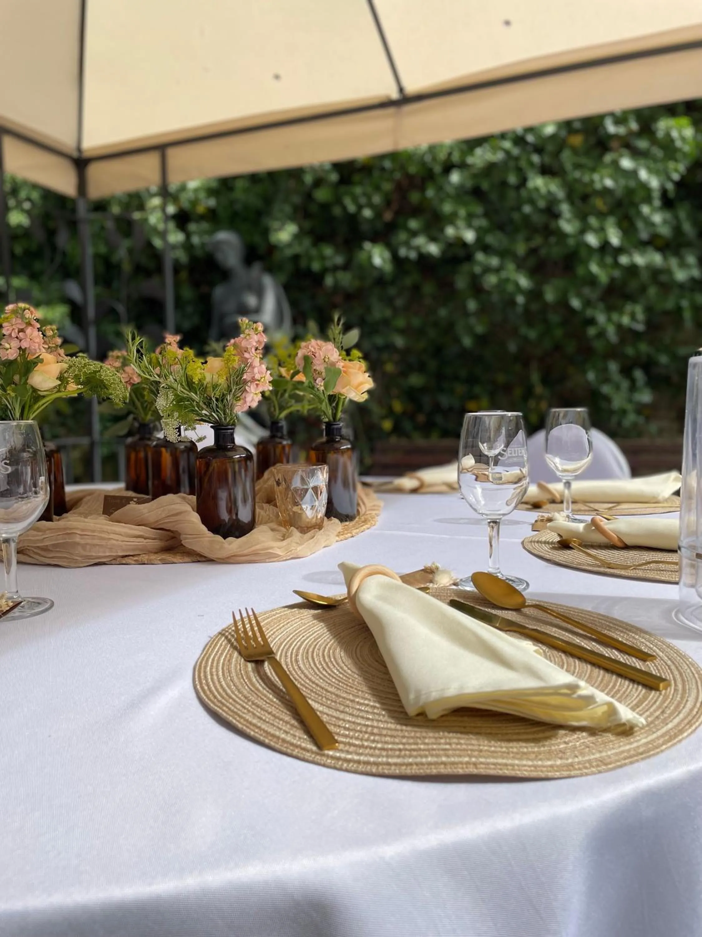 Restaurant/places to eat in Schloss Beichlingen