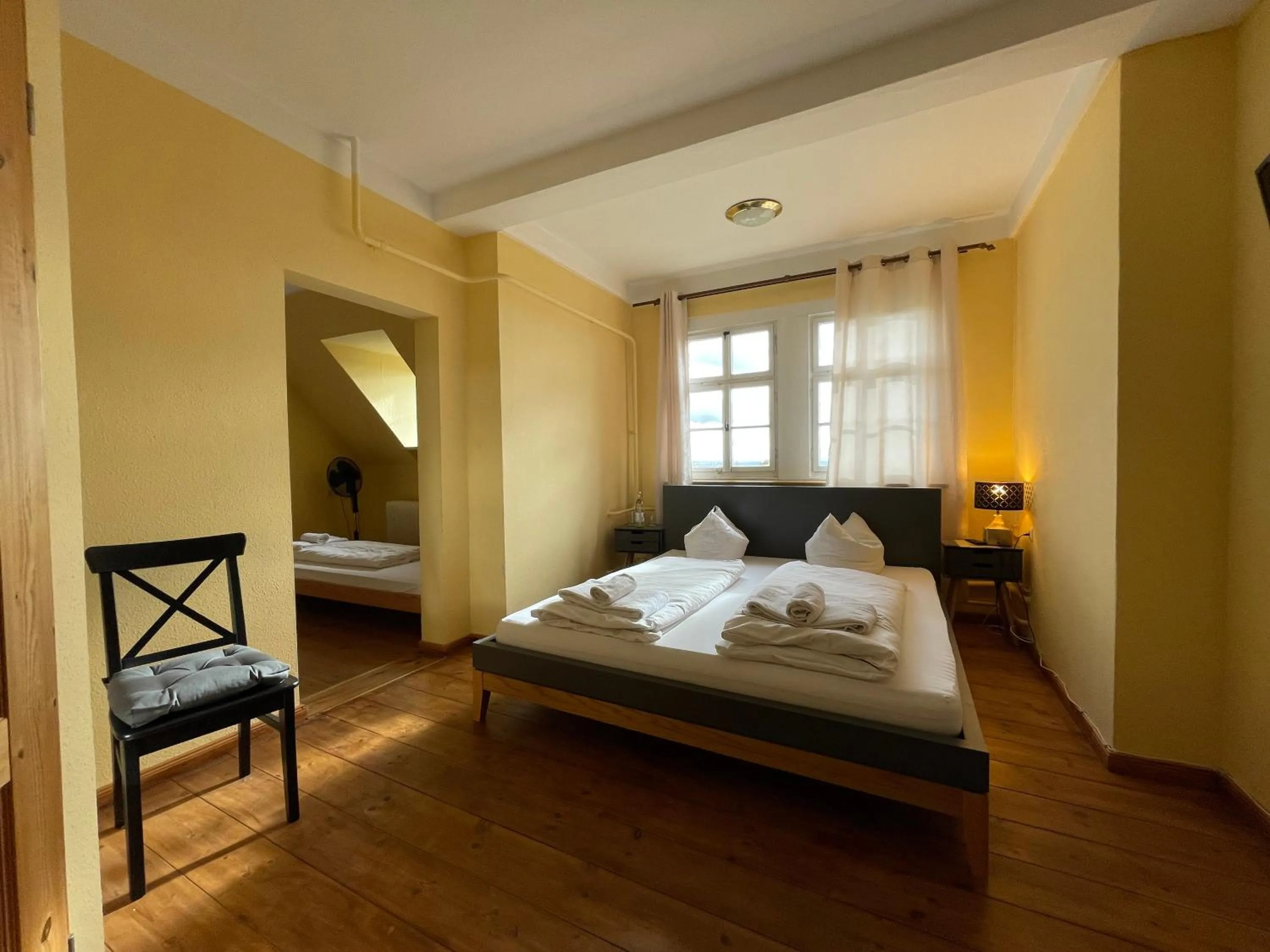 Bedroom, Bed in Schloss Beichlingen