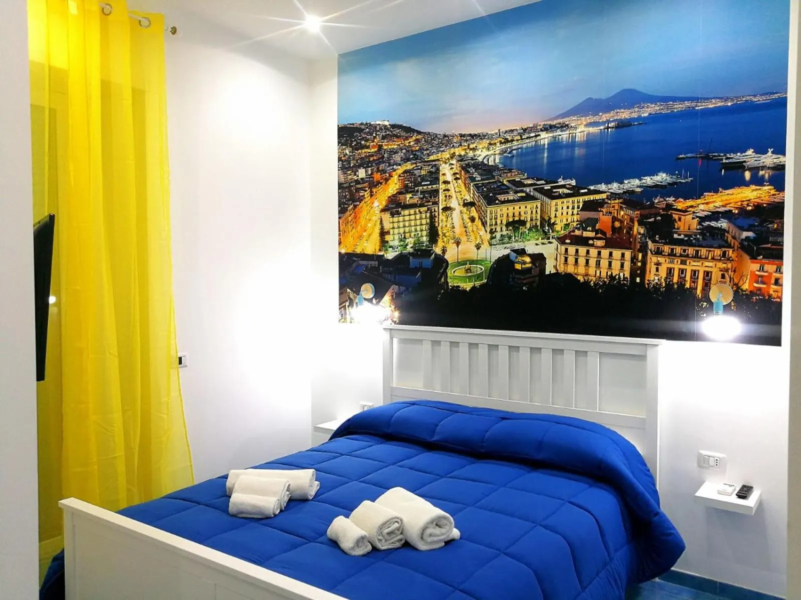 Bed in Lombardi Luxury Home