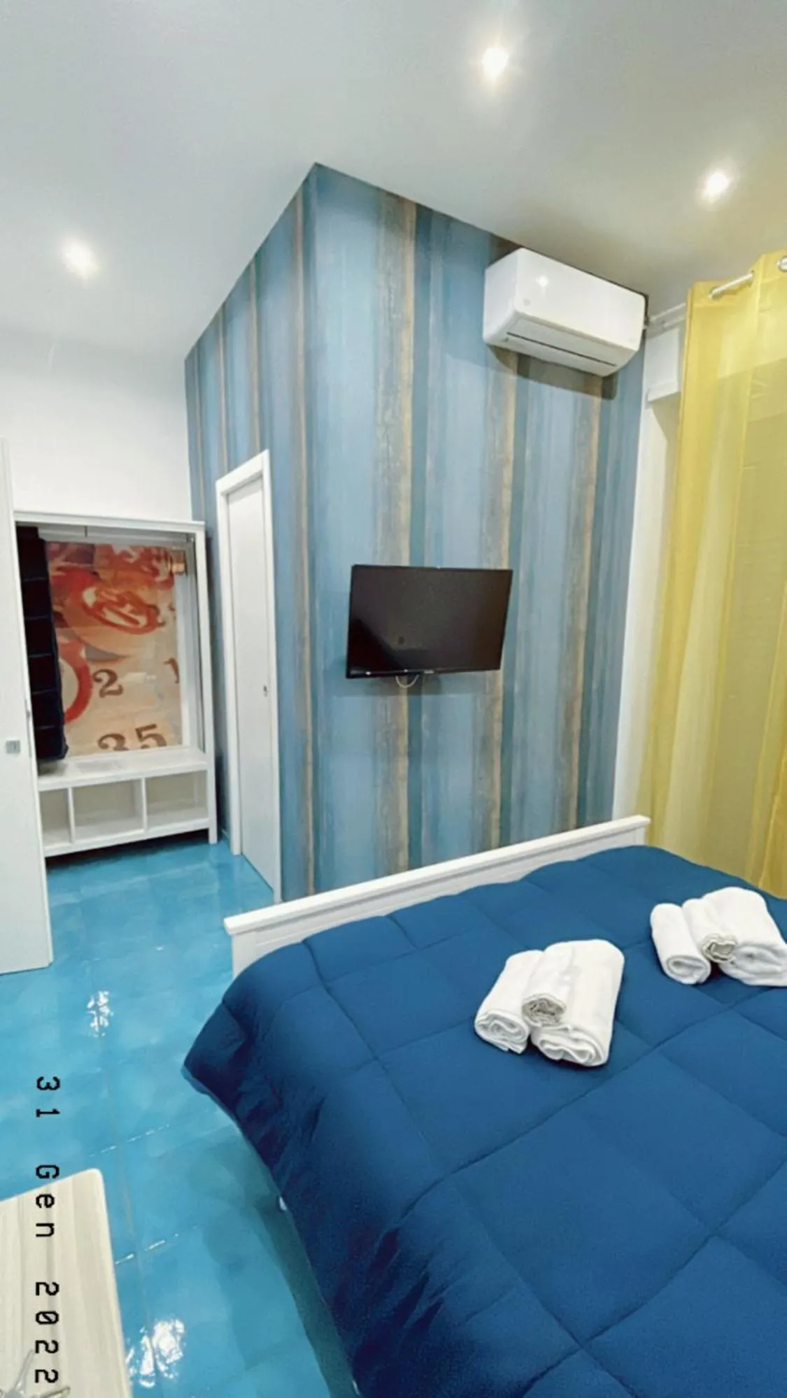 Bed in Lombardi Luxury Home