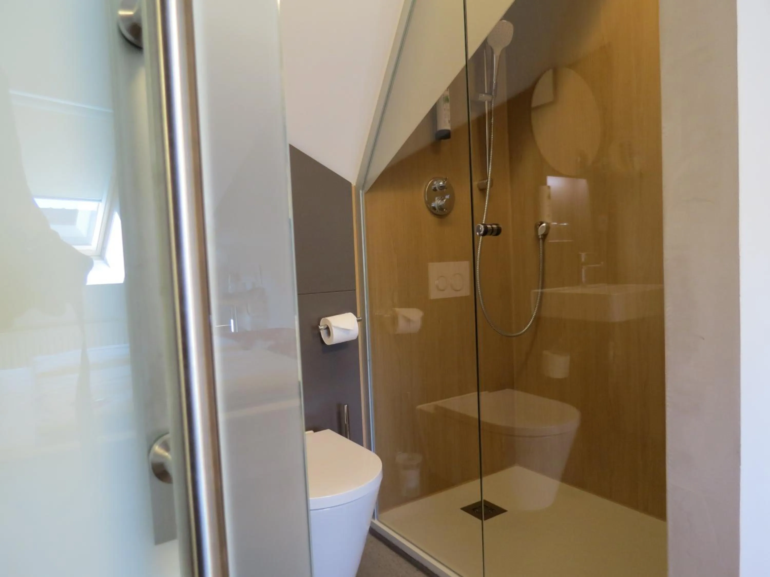 Shower in Hotel Neuthor