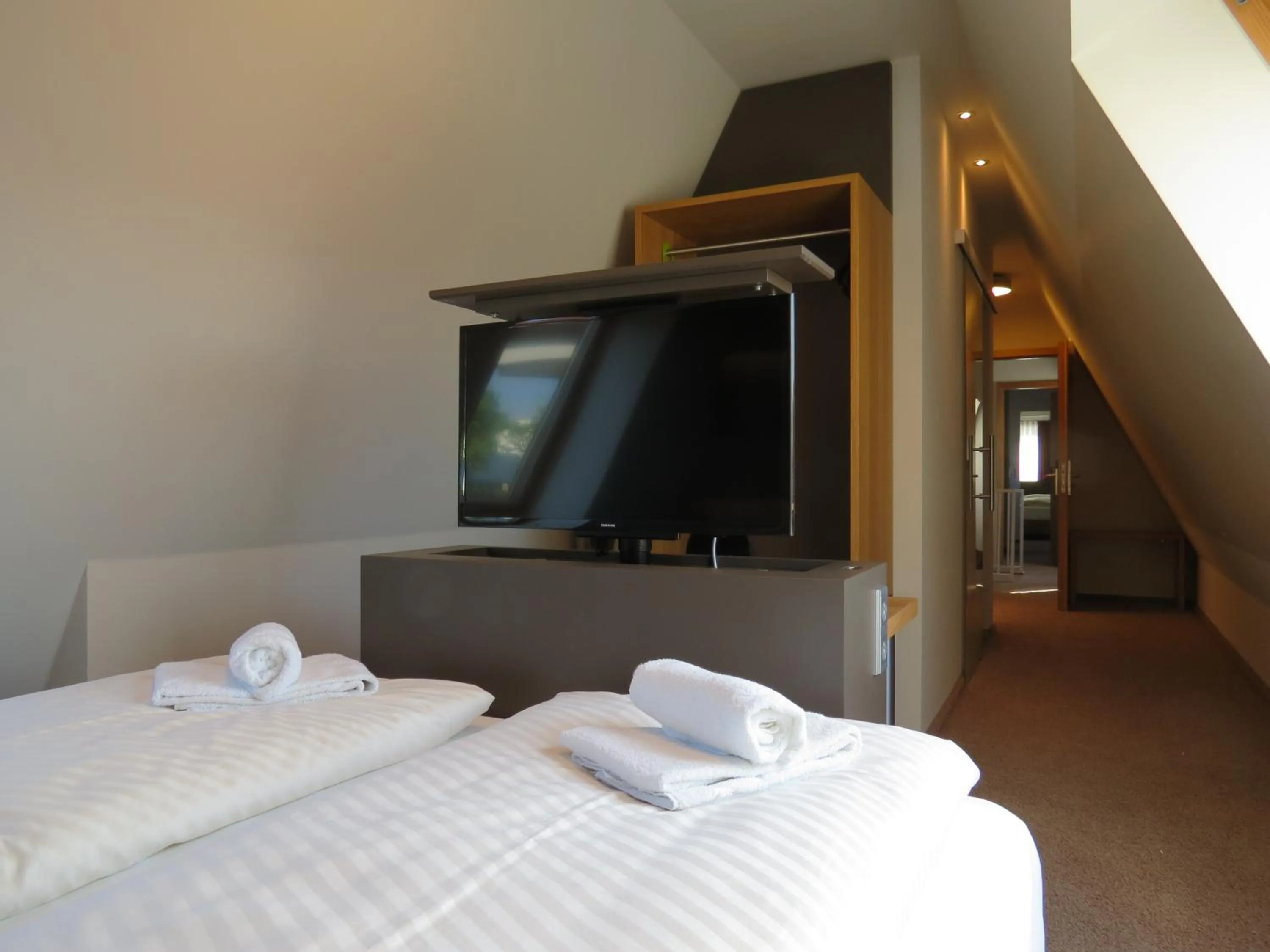 Bed in Hotel Neuthor