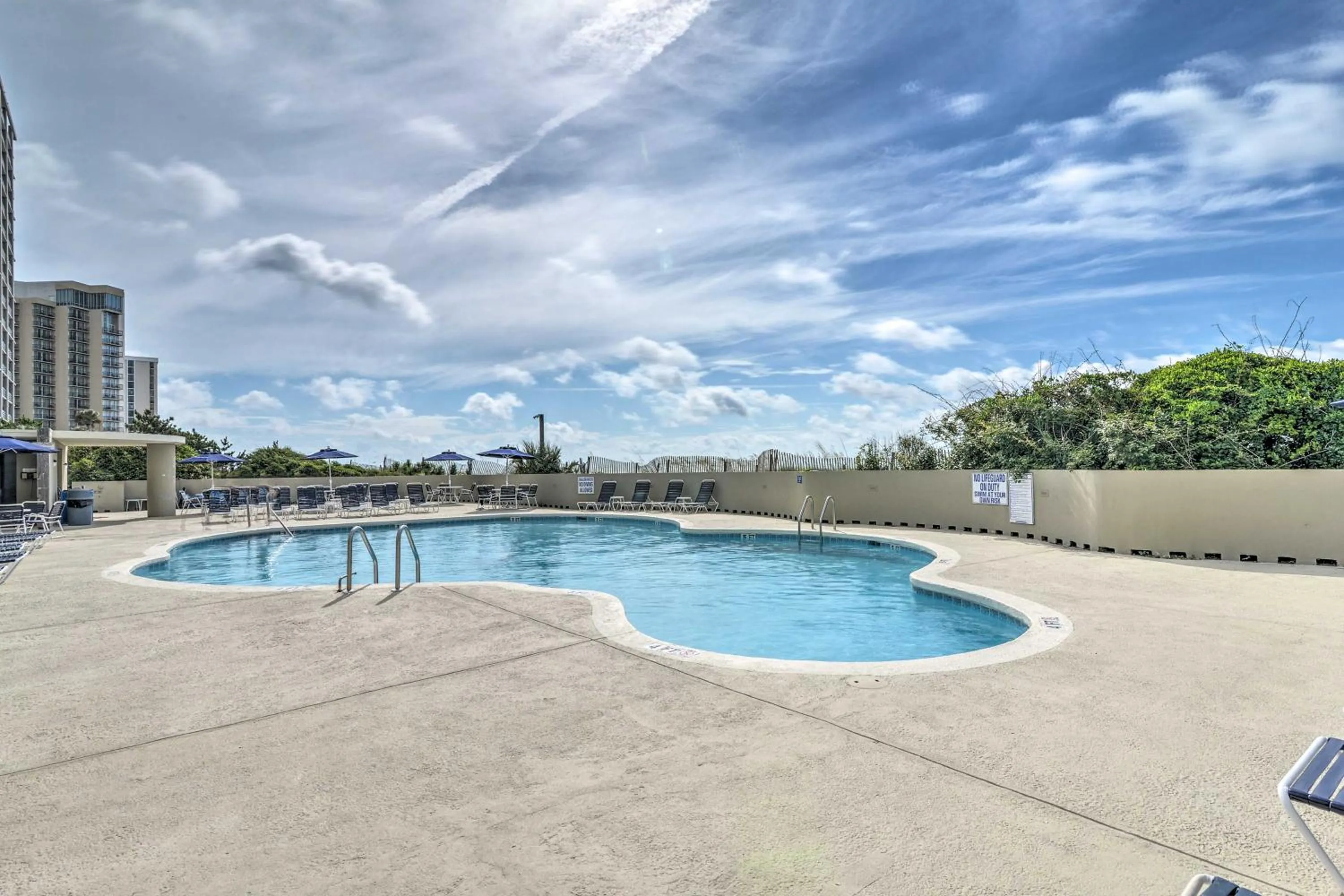 Warm Weather Escape with Pool Access in Myrtle Beach