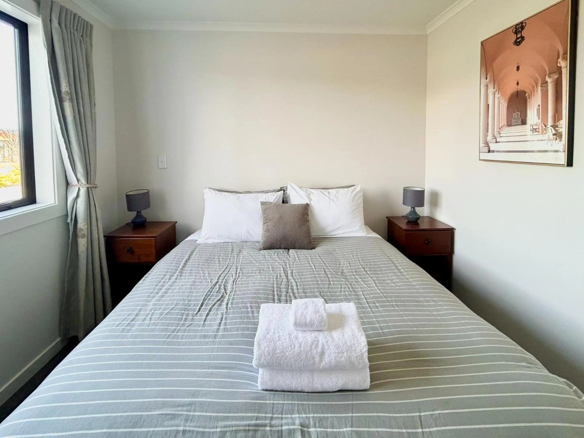 Bed in Alpine Star