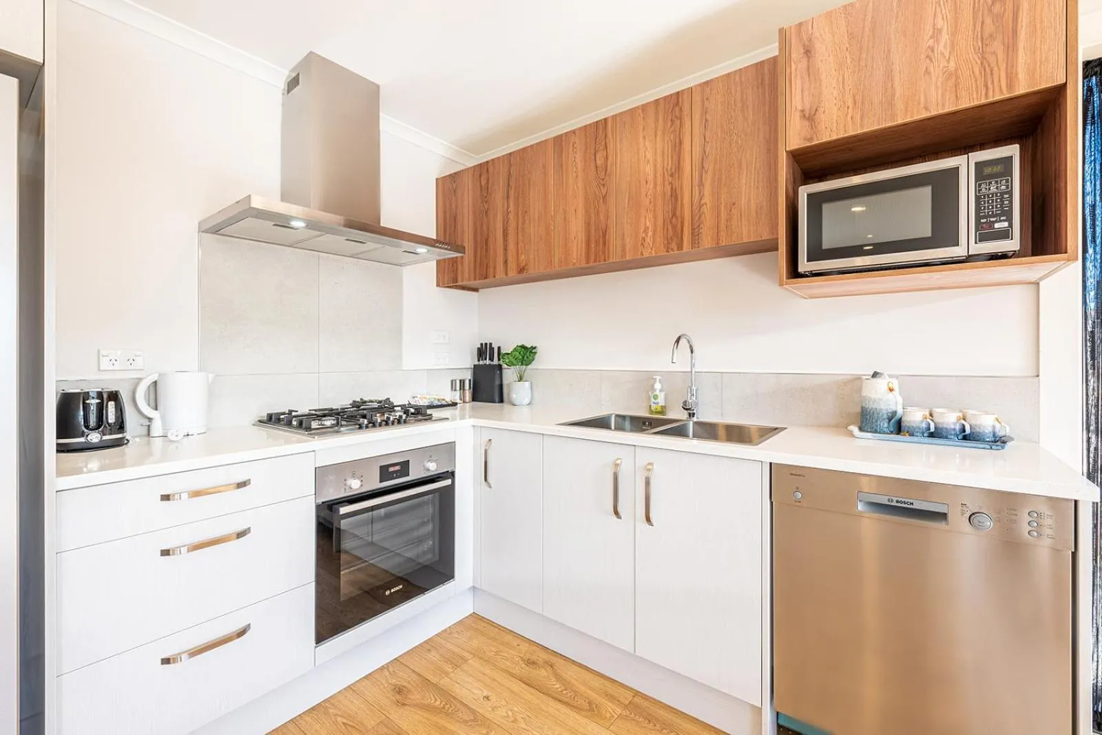 Kitchen or kitchenette in Alpine Star