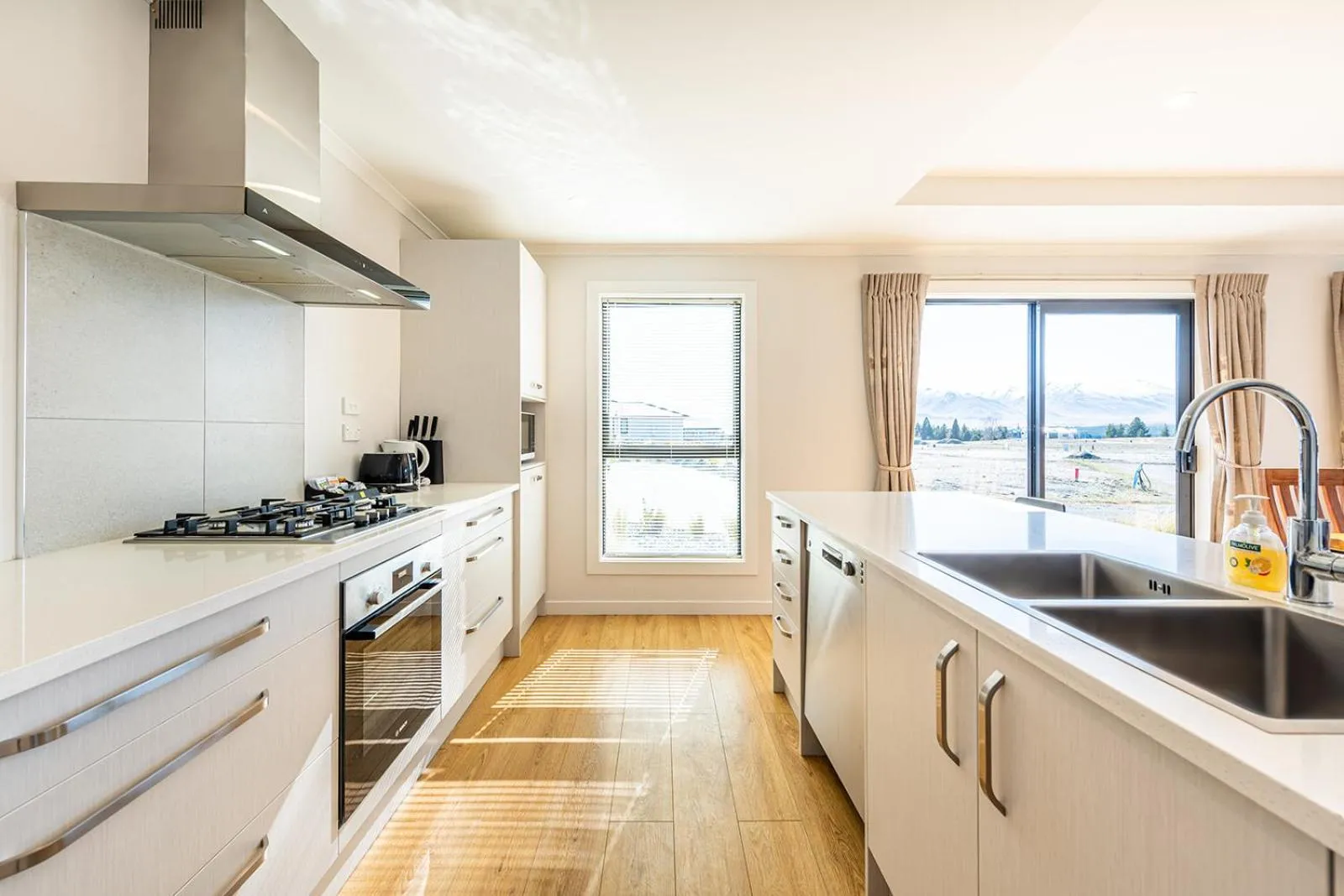 Kitchen or kitchenette in Alpine Star