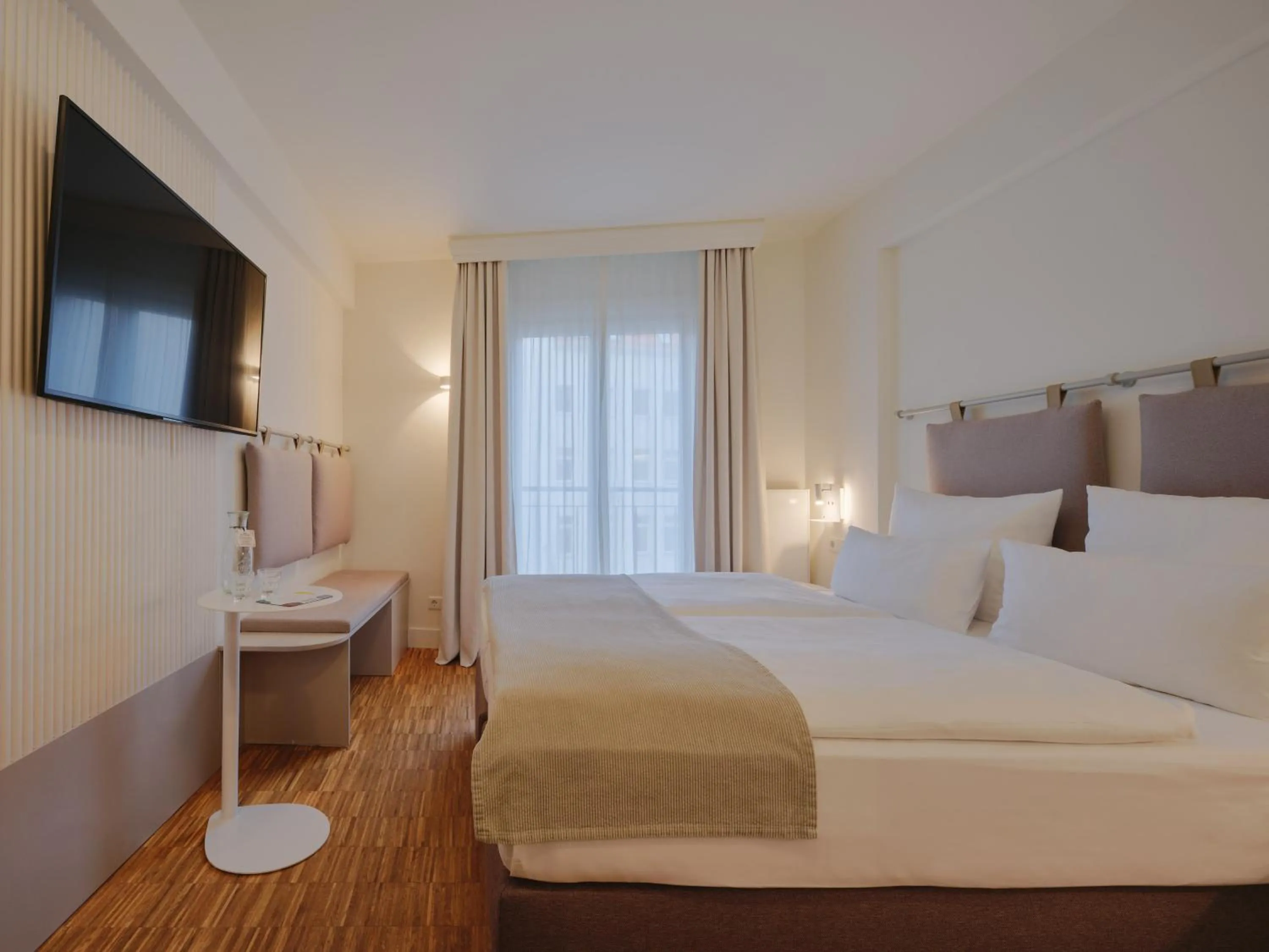 Photo of the whole room, Bed in Classik Hotel Hackescher Markt - Self Check In