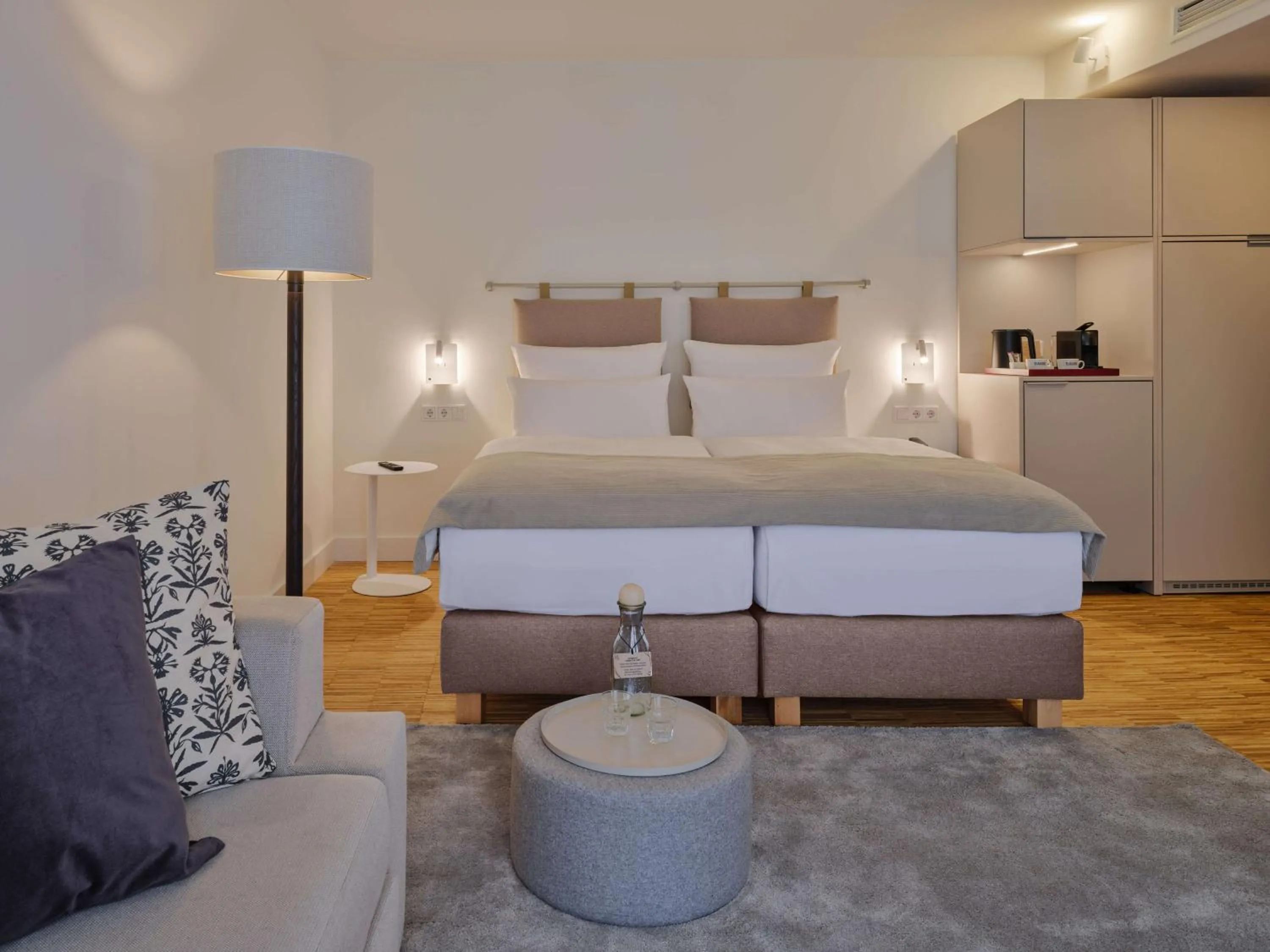 Photo of the whole room, Bed in Classik Hotel Hackescher Markt - Self Check In