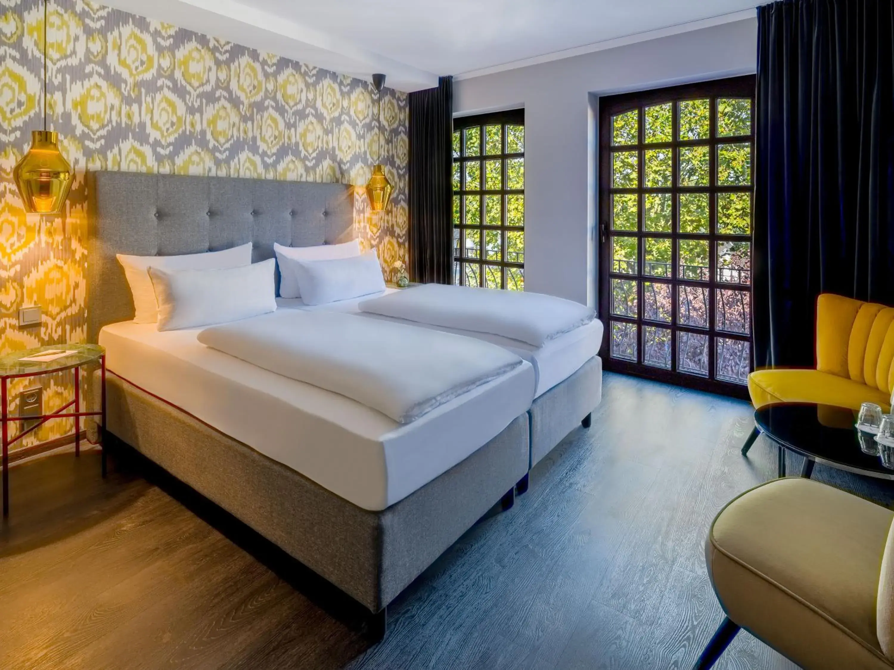 Standard Double Room in rugs HOTEL Köln Standard Double Room in rugs HOTEL Köln