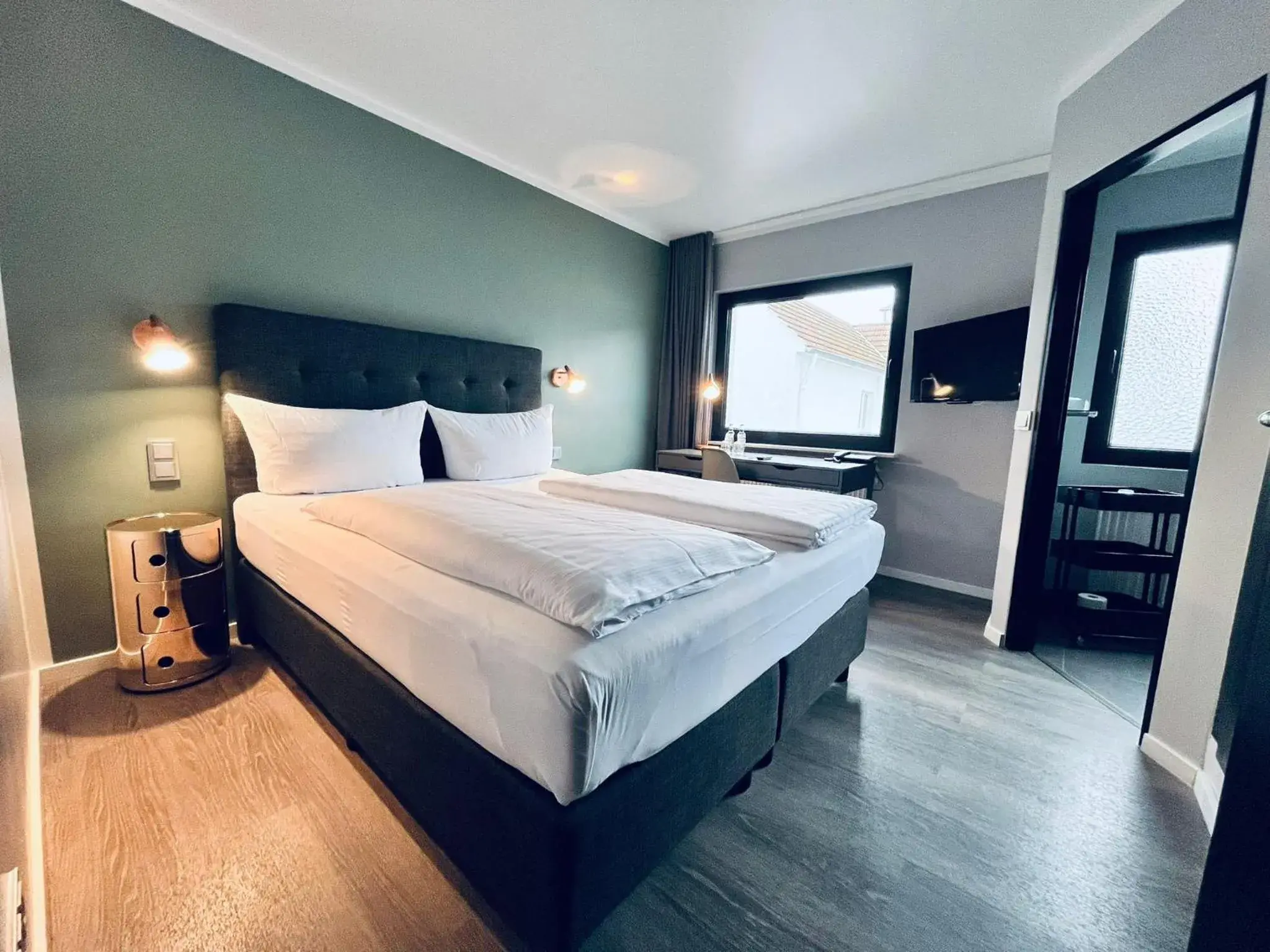 Double Room in rugs HOTEL Köln Double Room in rugs HOTEL Köln